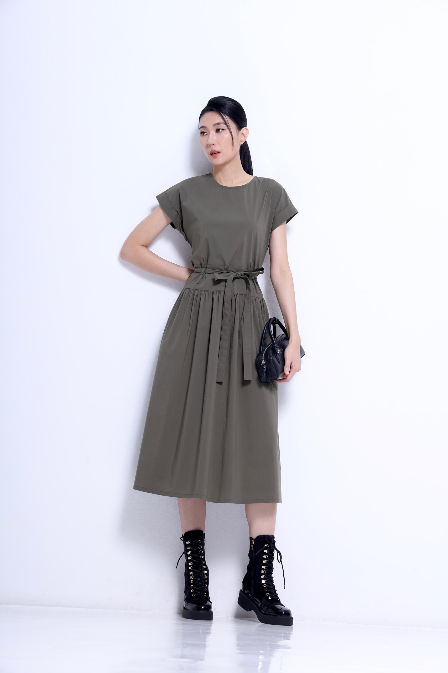 CD2157 ROUND NECK TIERED FLARE MIDI DRESS