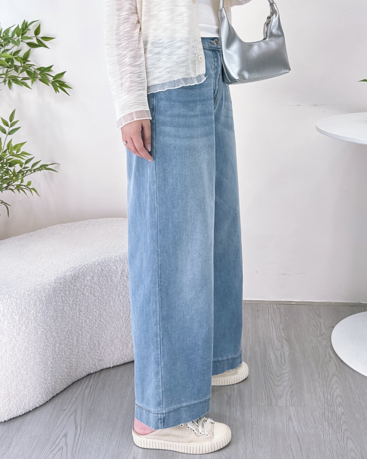 超柔軟顯瘦粉藍薄闊牛