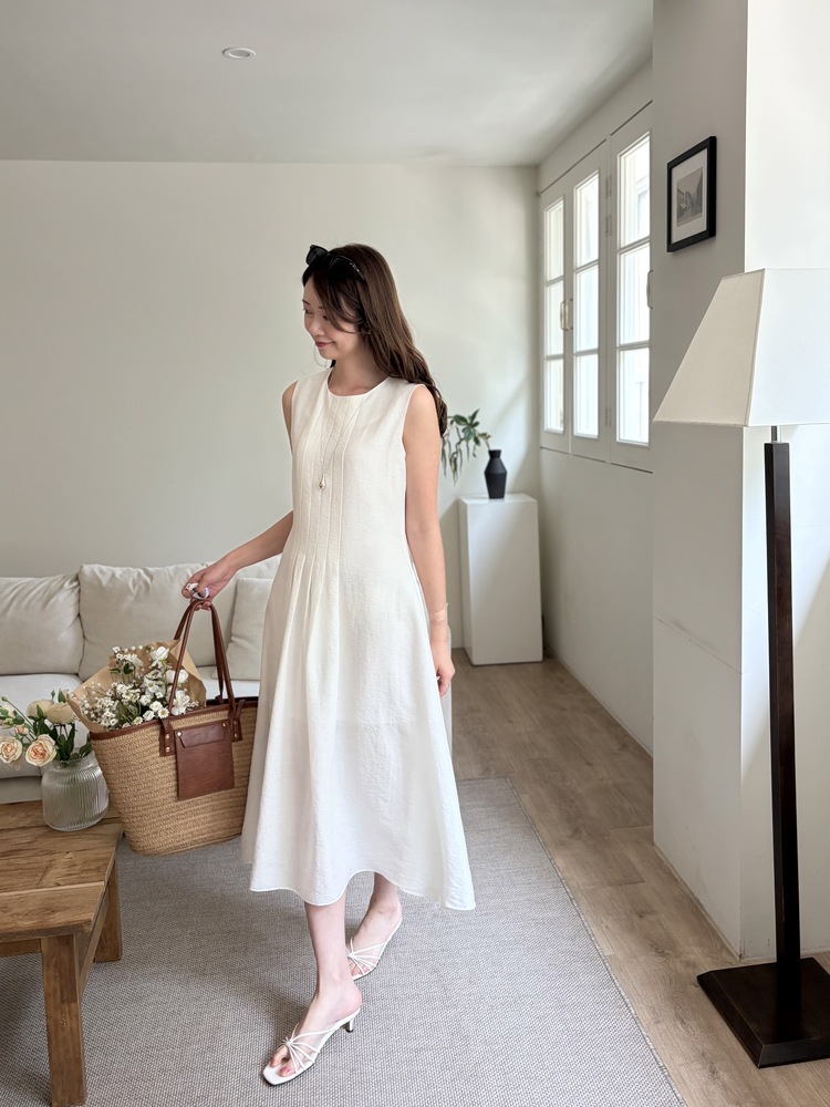 Linen Pintuck Dress (Ivory)