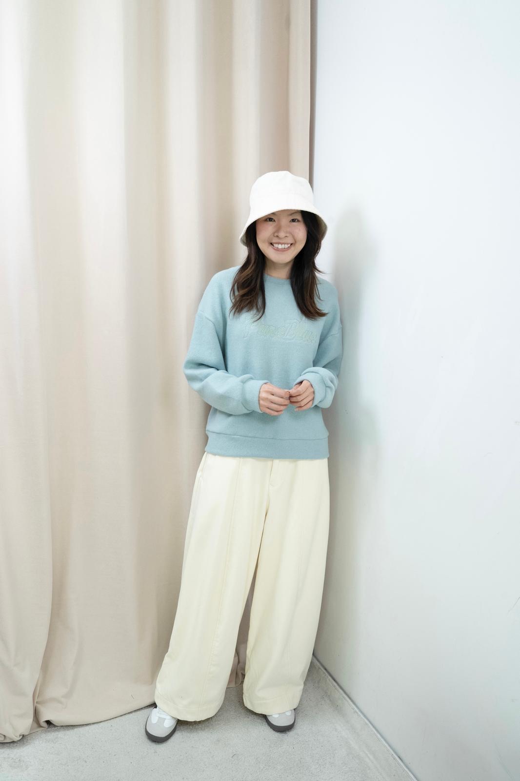 可機洗免燙軟糯文字上衣（淡湖水綠色）