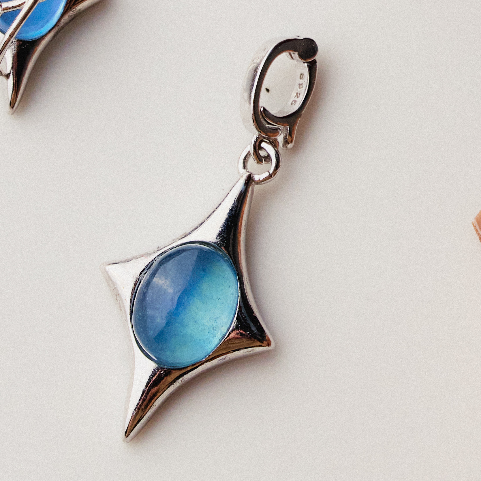 Mocha Bleu Pendant