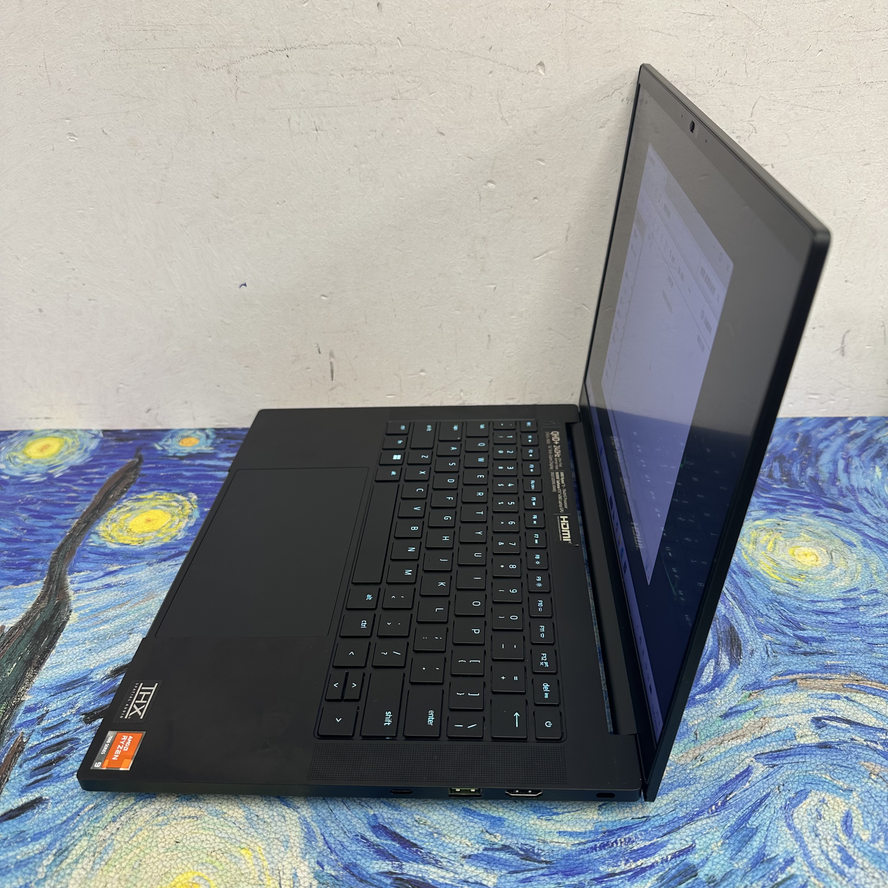 #5956 Razer AMD Ryzen 9 7940HS/16GB Ram/1TB SSD/RGB Keyboard/14寸2.5K 240Hz Mon/Gaming Laptop / PC / Gaming Notebook / MacBook / YouTube / Netflix /