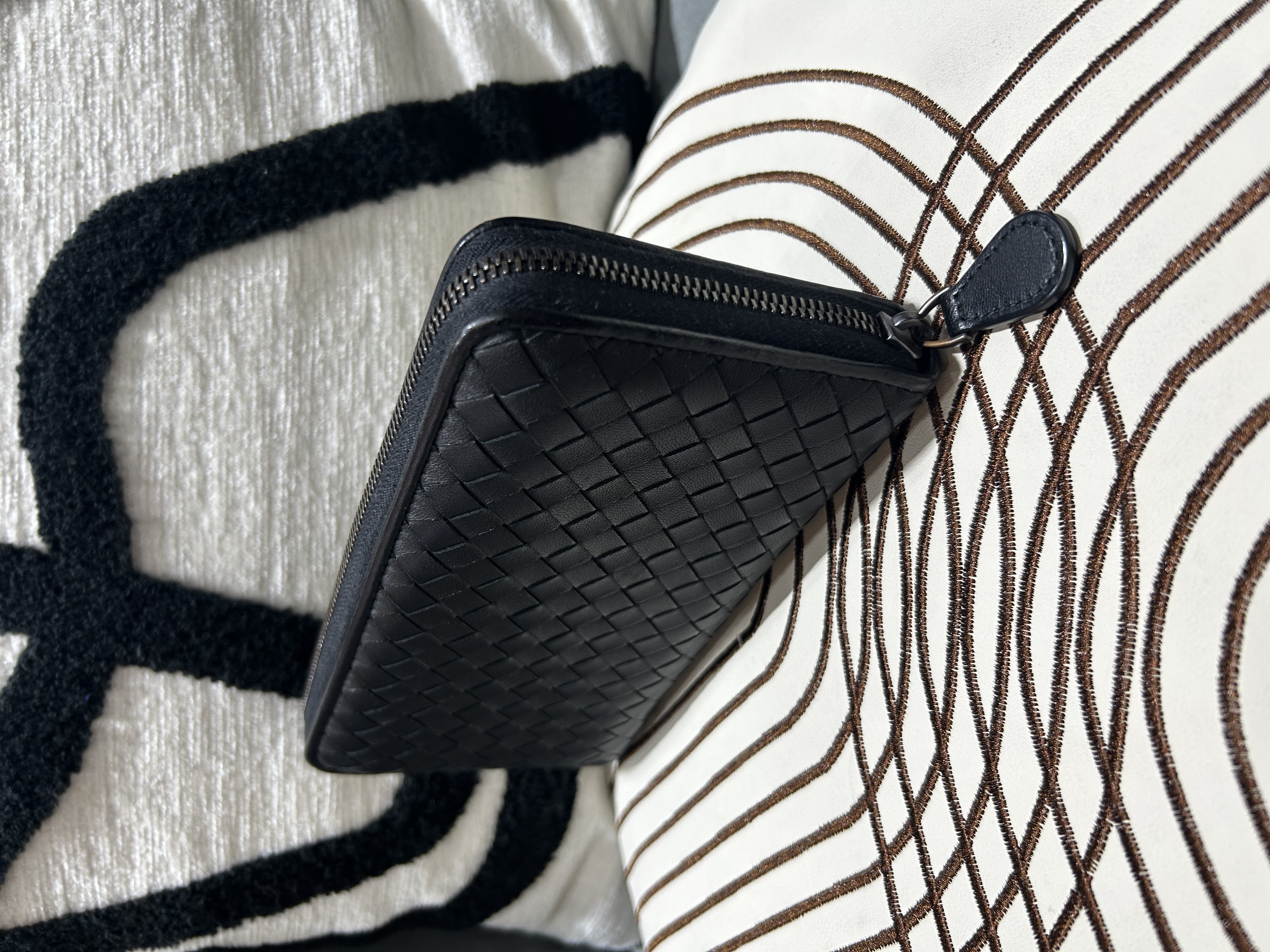 Bottega Veneta BV Zip LONG WALLET Black 100%Authentic ,95%new ✅dust bag