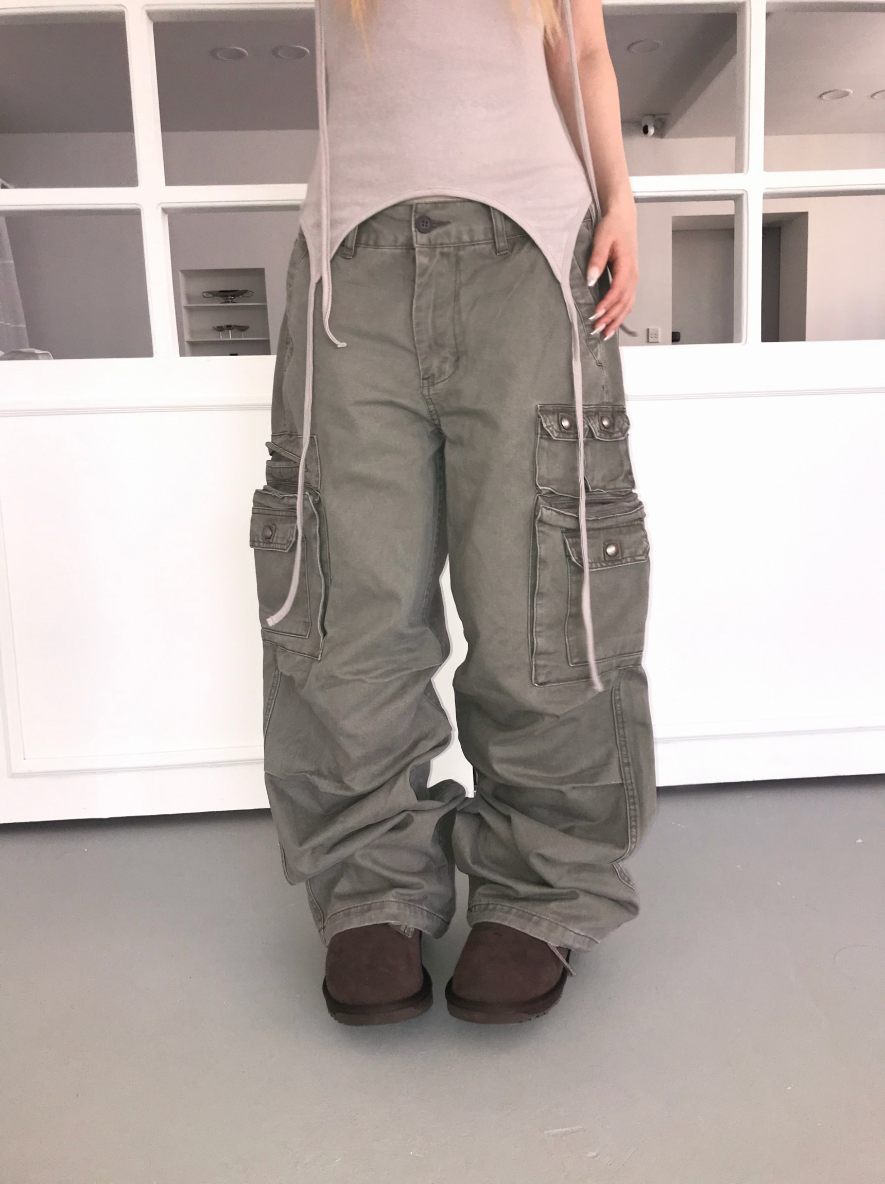Multi-Pocket Wide-Leg Cargo Pants