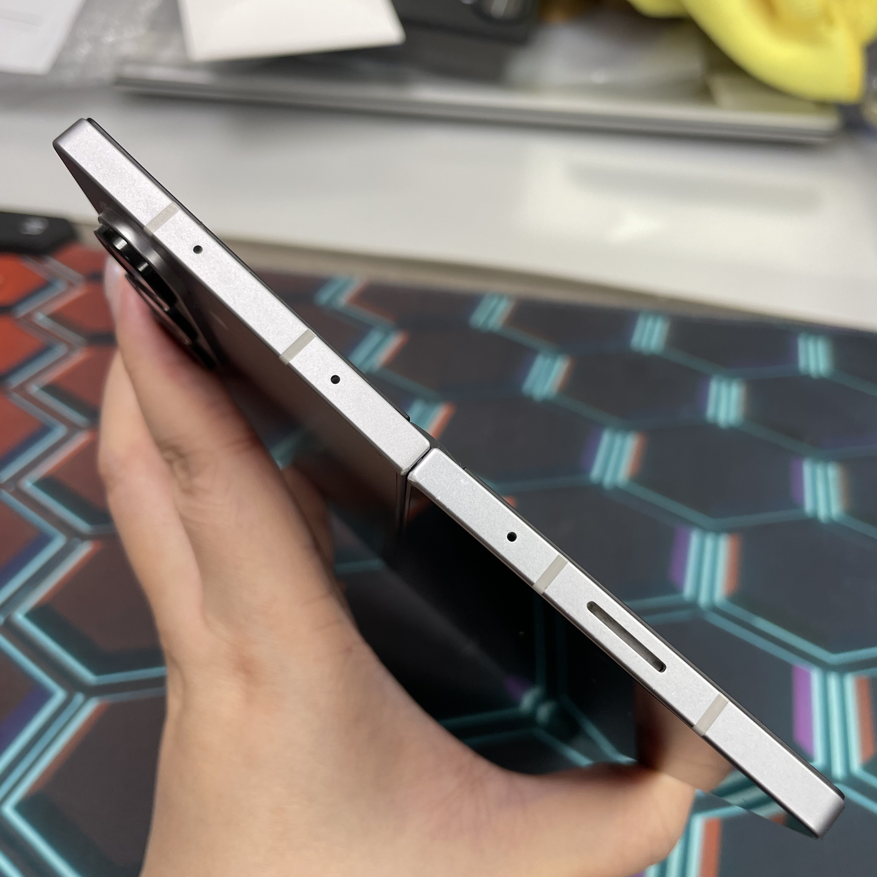 *7379 Galaxy Z Fold 6 超靚機 12+512GB 灰色 gray