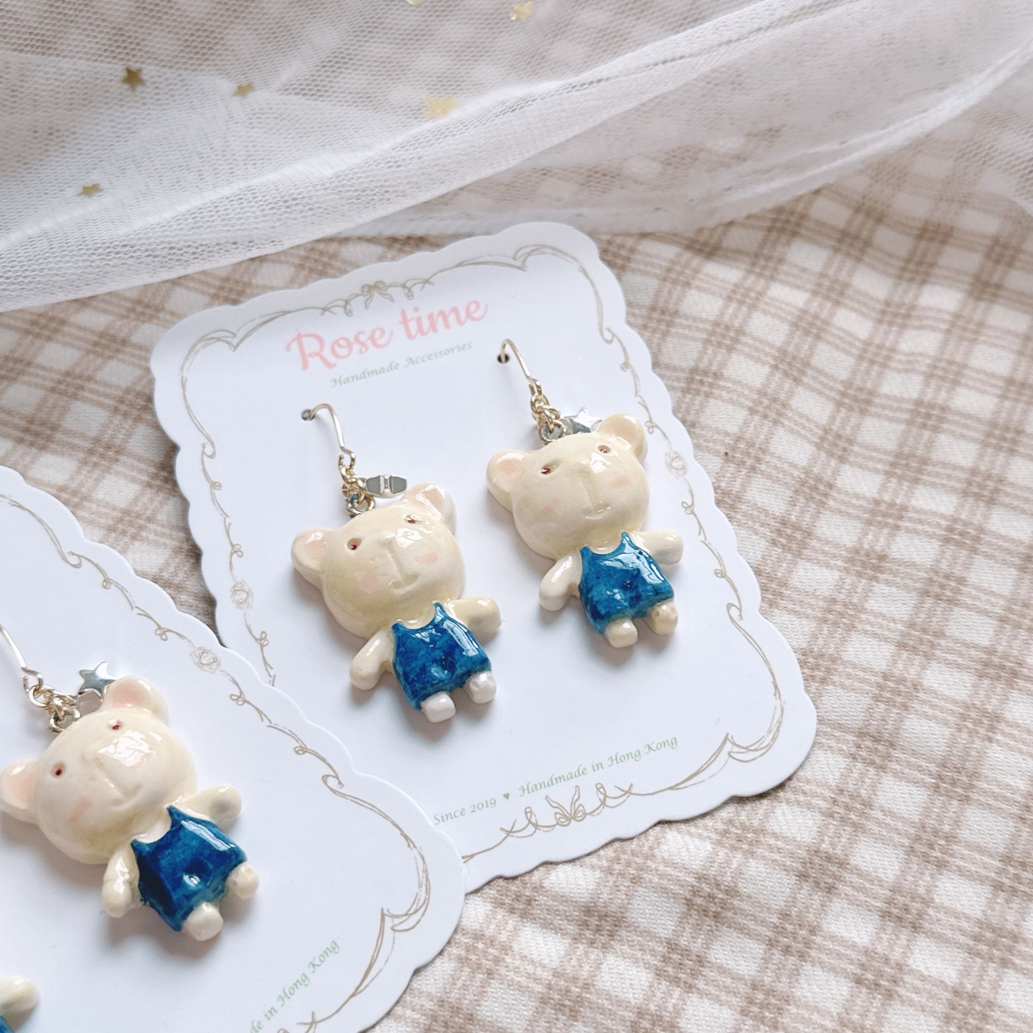 手繪 穿牛仔褲👖的白熊🐻‍❄️耳環