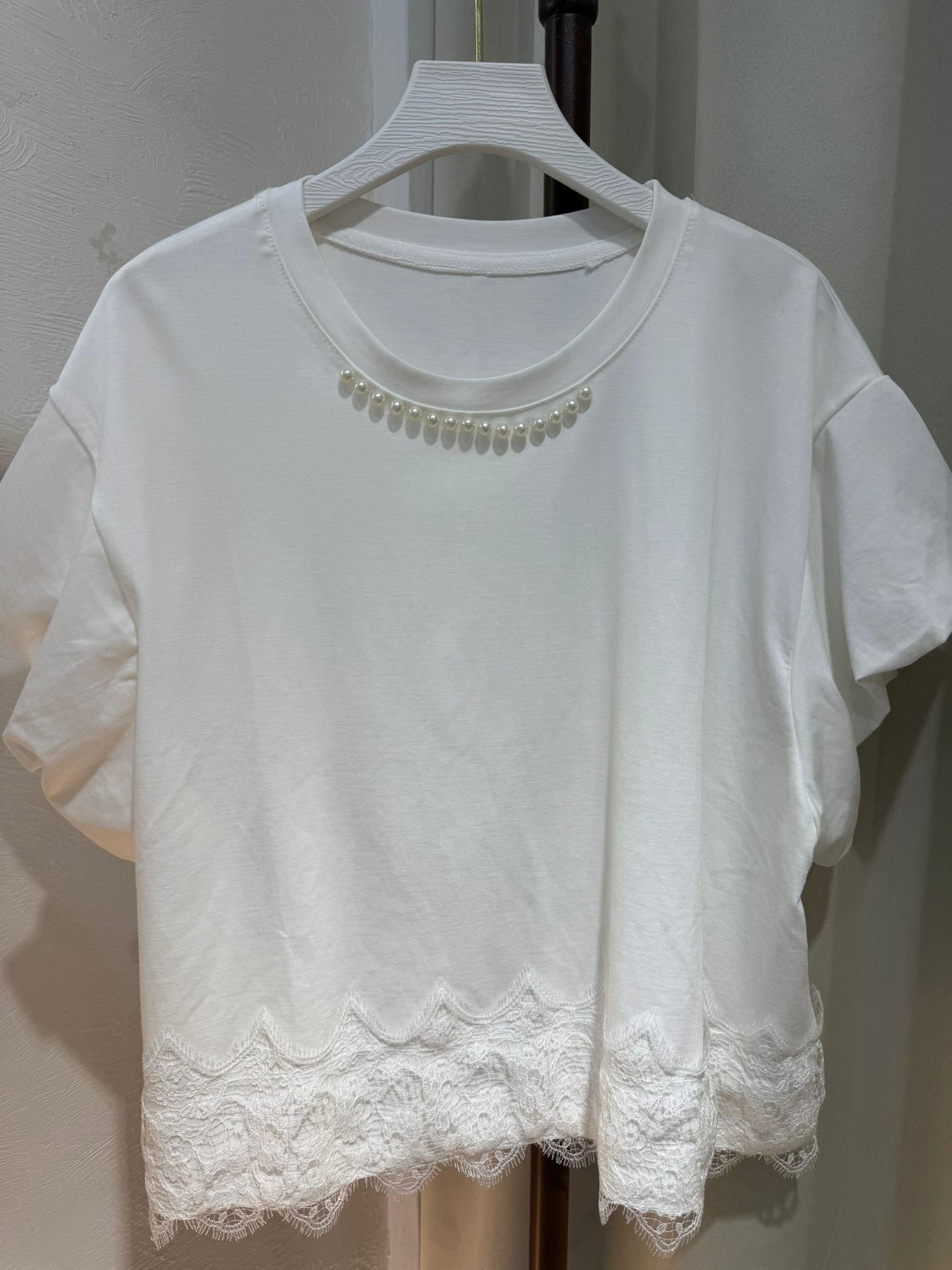 優雅珍珠蕾絲邊飾上衣／