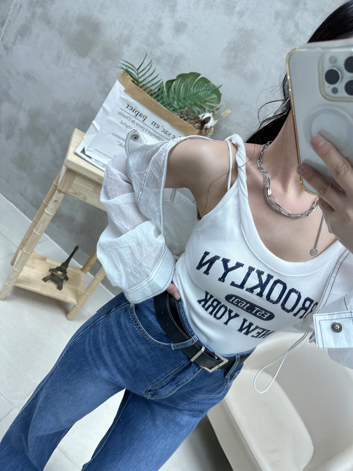P02 明線薄外套