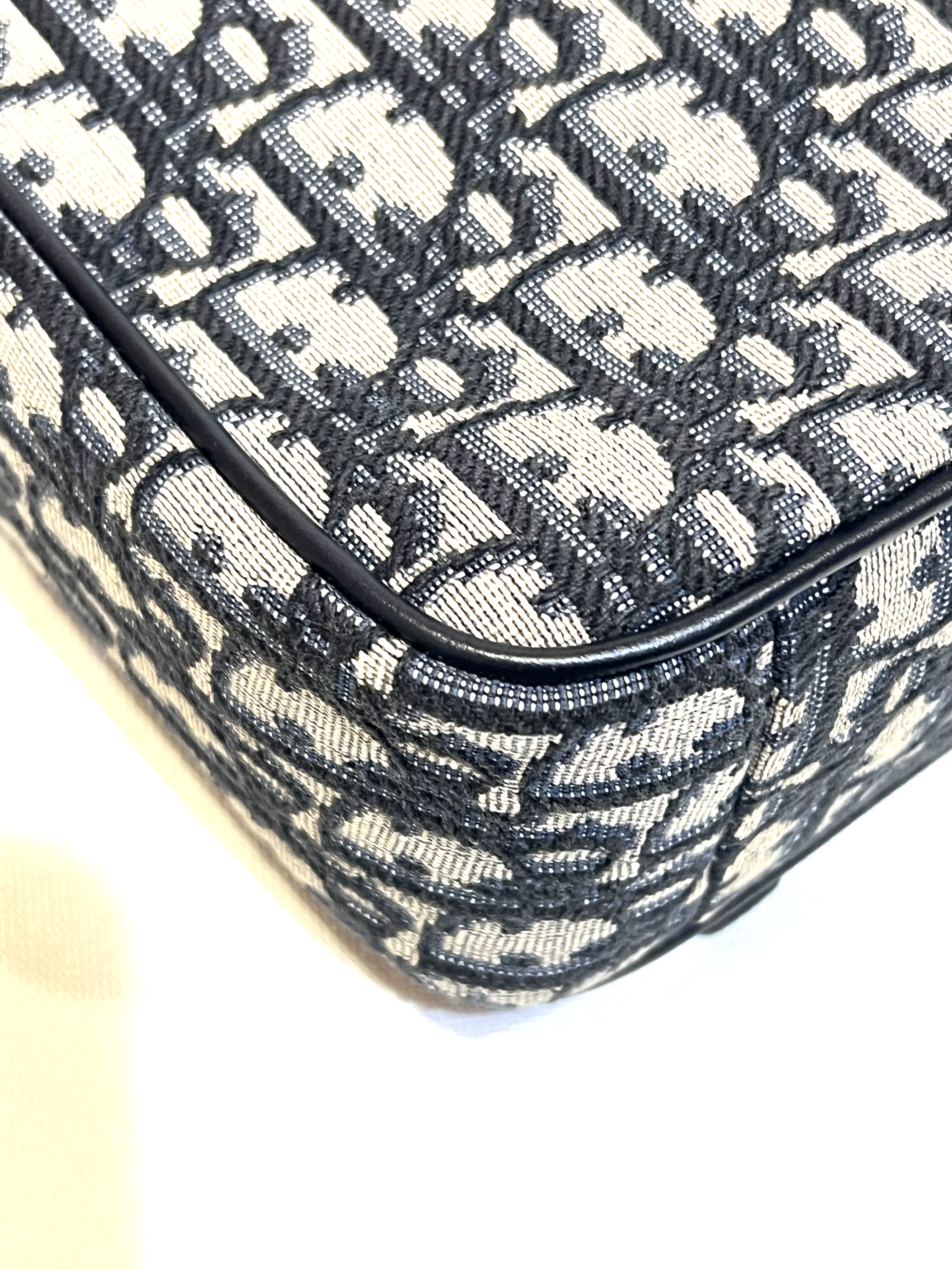 Pre-Owned Dior Oblique / Product Code: 26041117