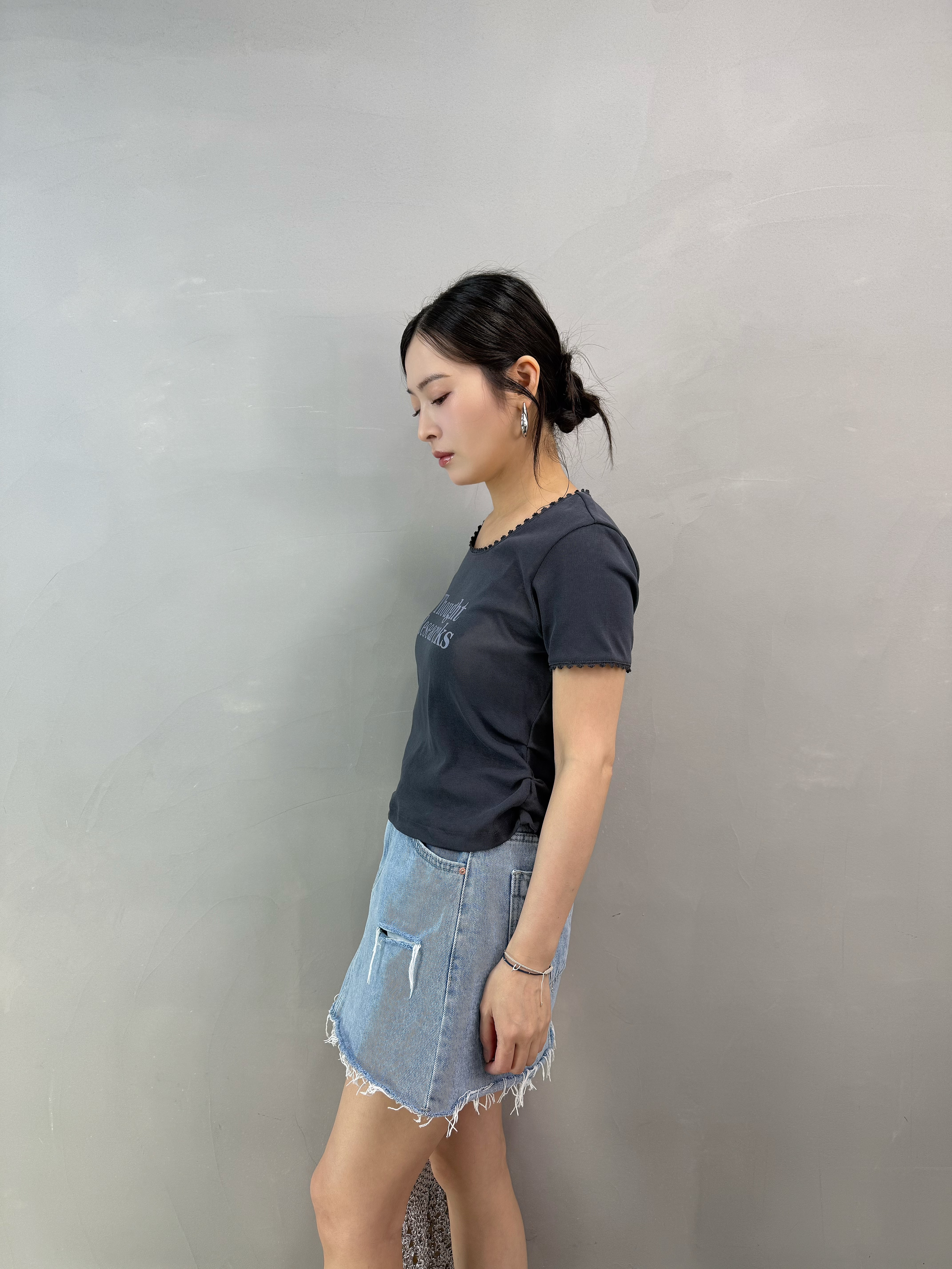 X71 方領花邊tee