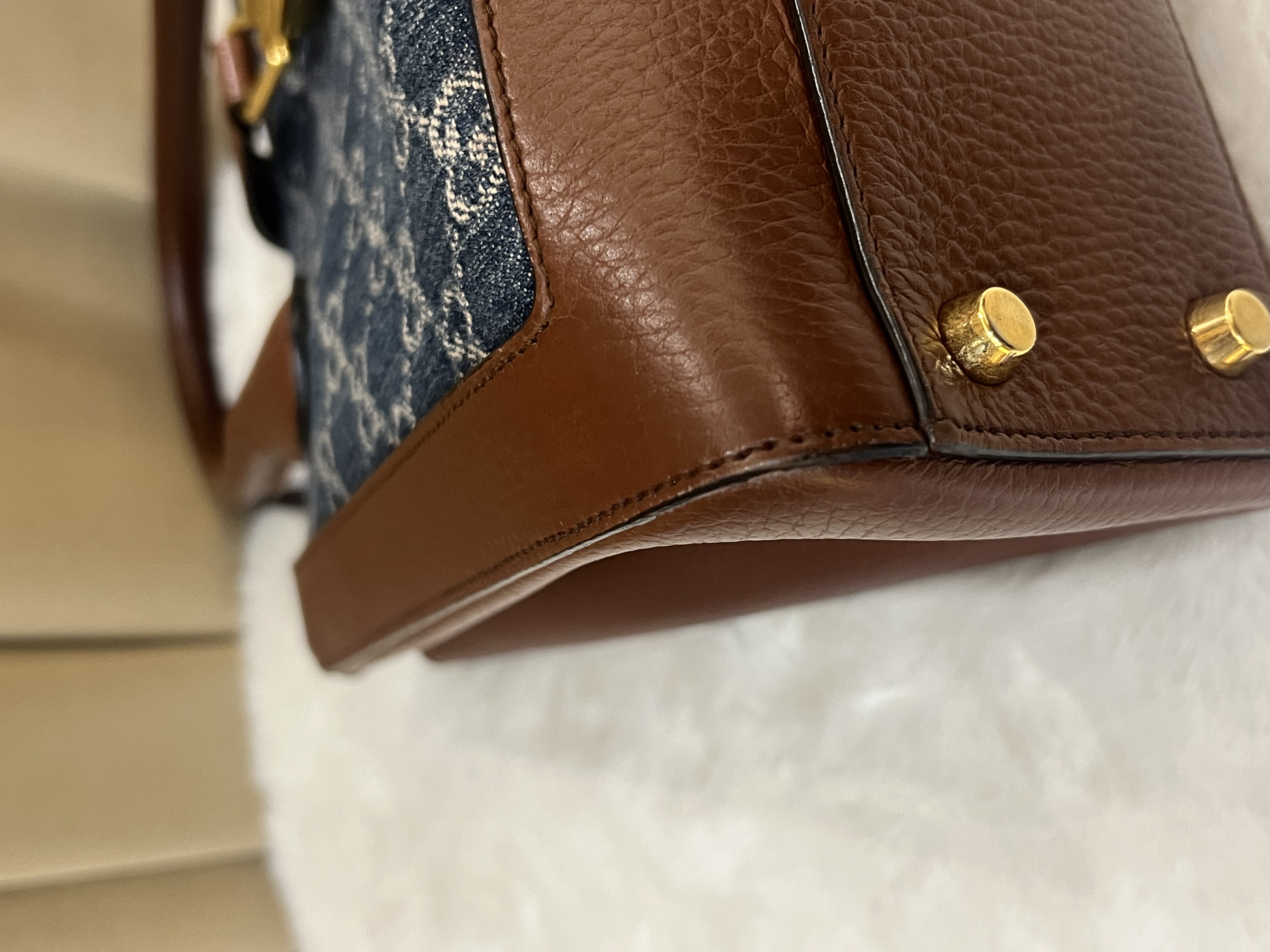 直播貨品 |  [1個-$100 2個-$300］ H10