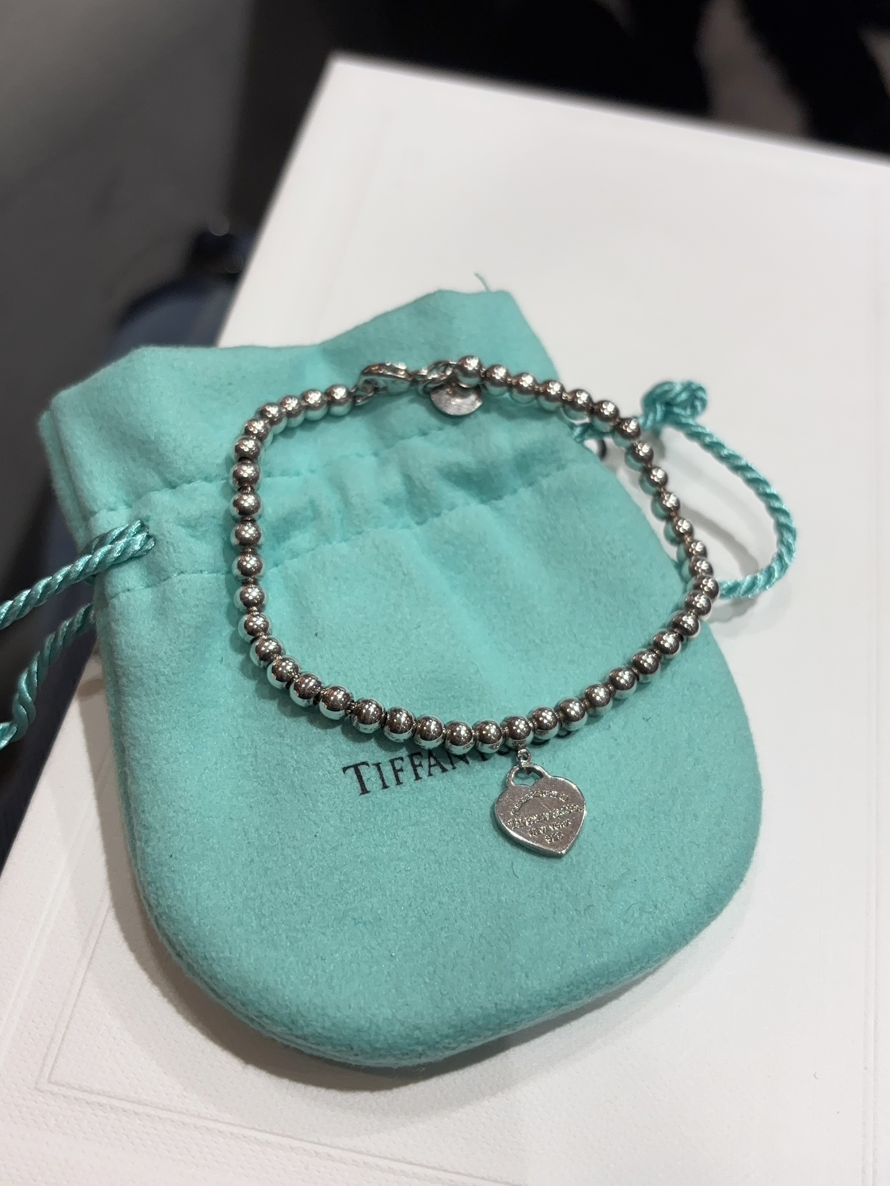 Tiffany & Co. Heart bracelet 100%Authentic,98%new ☑️dust bag 