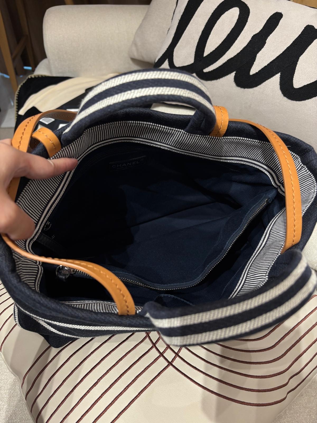 Chanel Denim 2Way Bag 100%Authentic, 98%New ✅Dust bag✅19Card