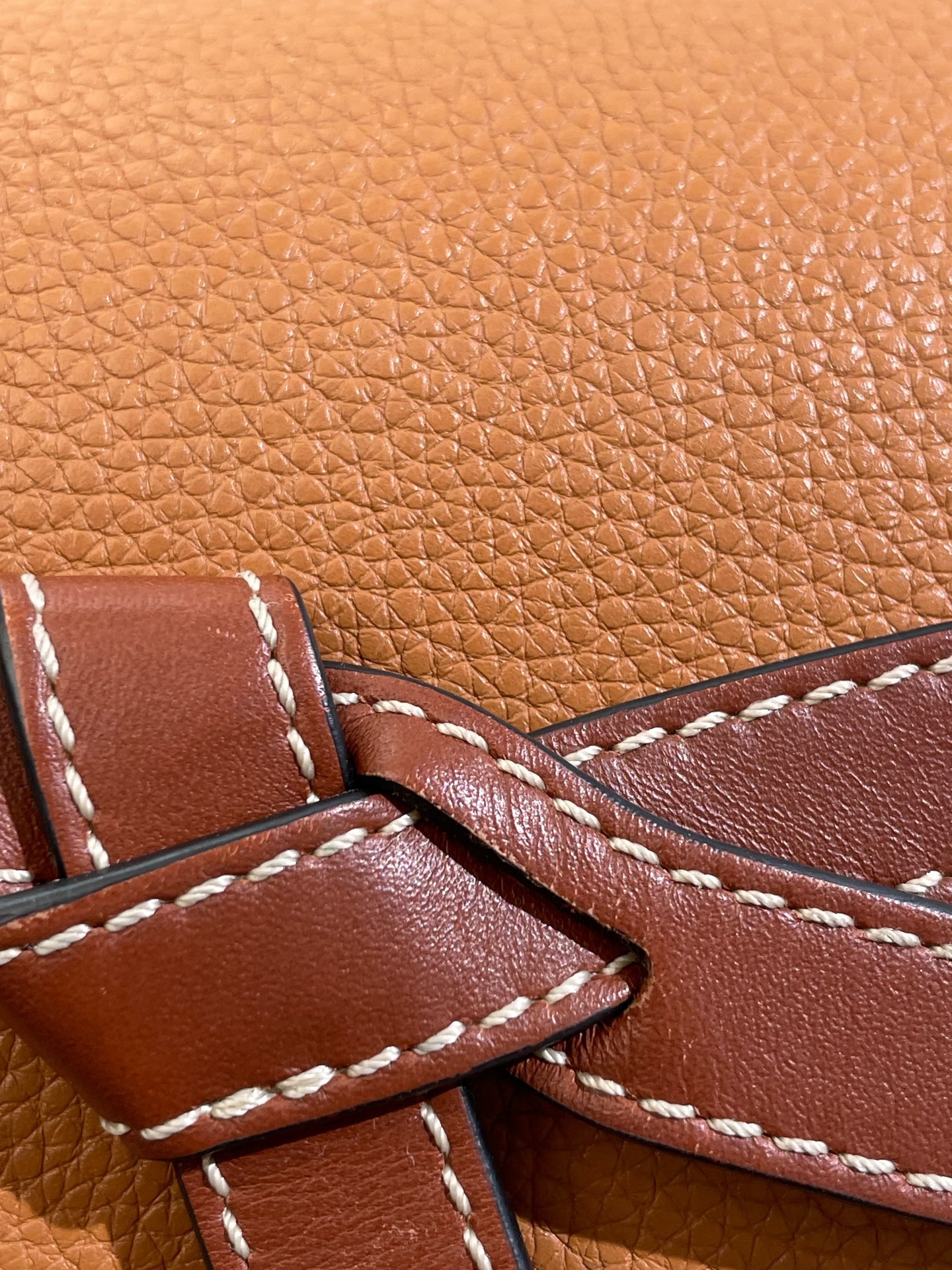 【預訂貨品】Loewe gate mini焦糖色