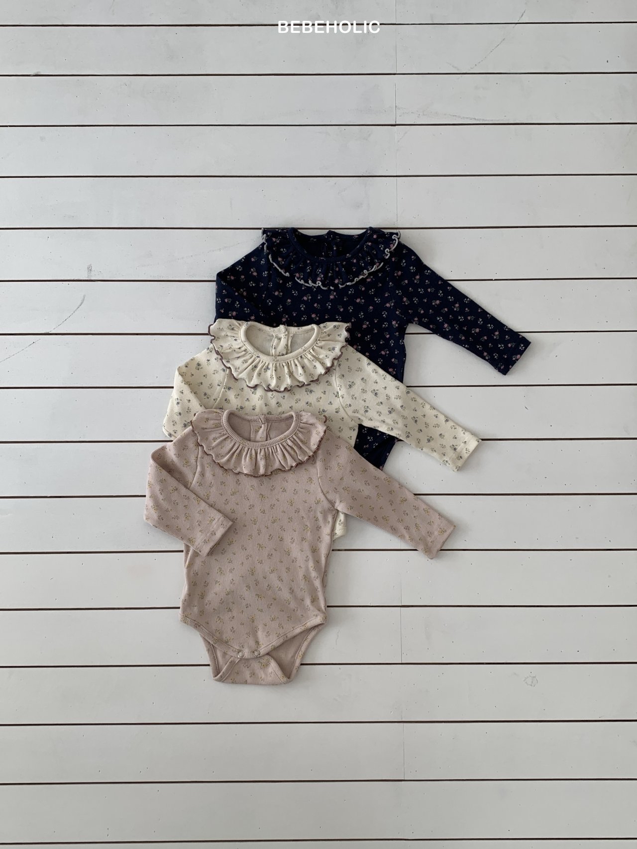 🌸預訂 韓國直送🌸🇰🇷BEBEHOLIC三色碎花荷葉領長袖包屁衣