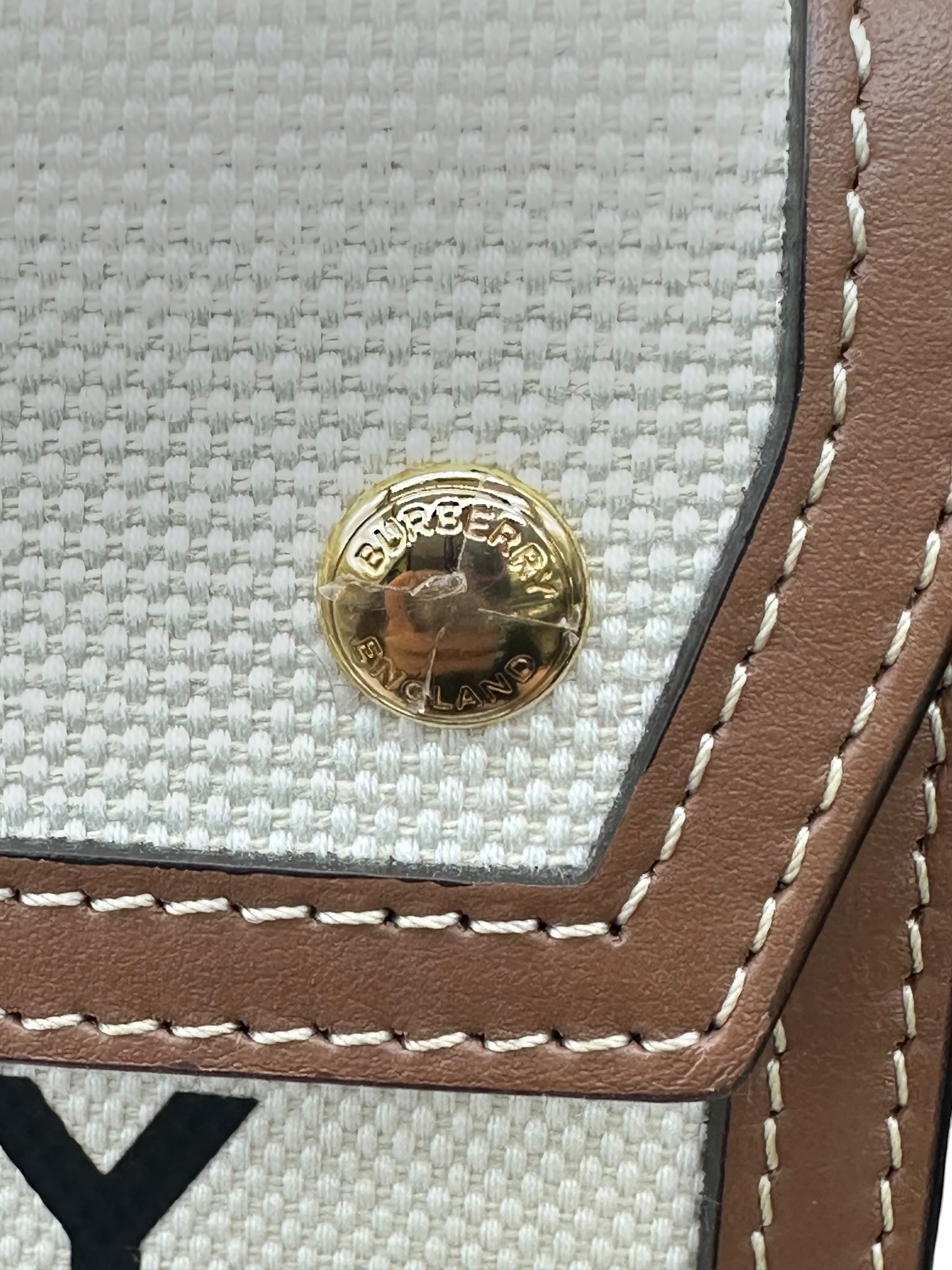 Pre-owned BURBERRY Mini Pocket Bag / Product Code: 070605