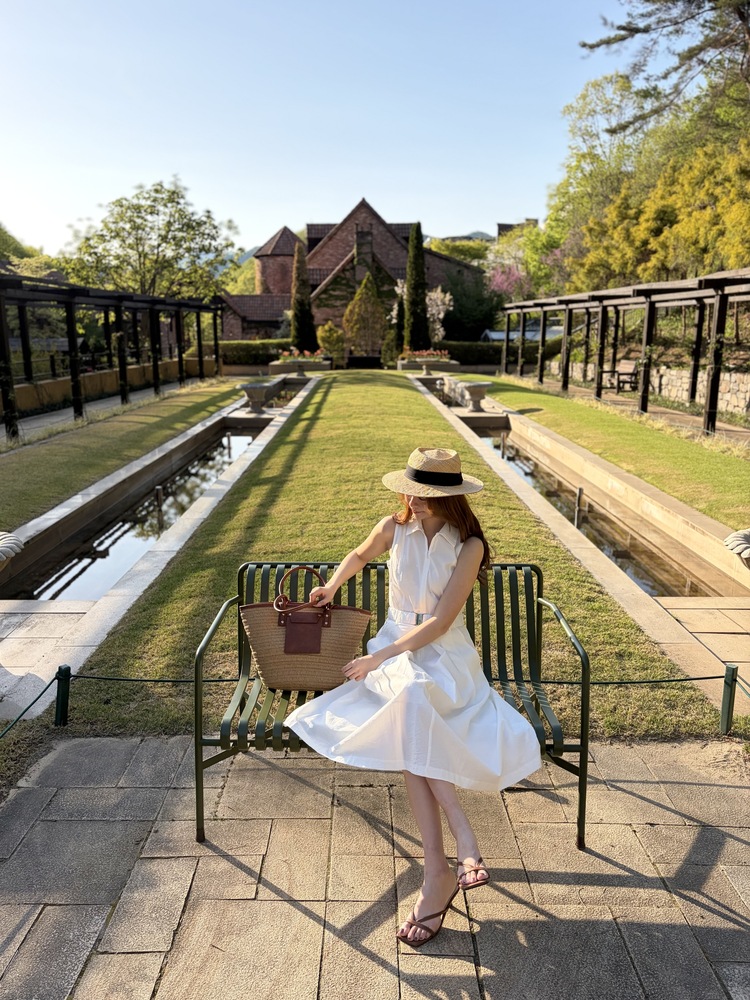 Jardin Belted Zip-Front Dress