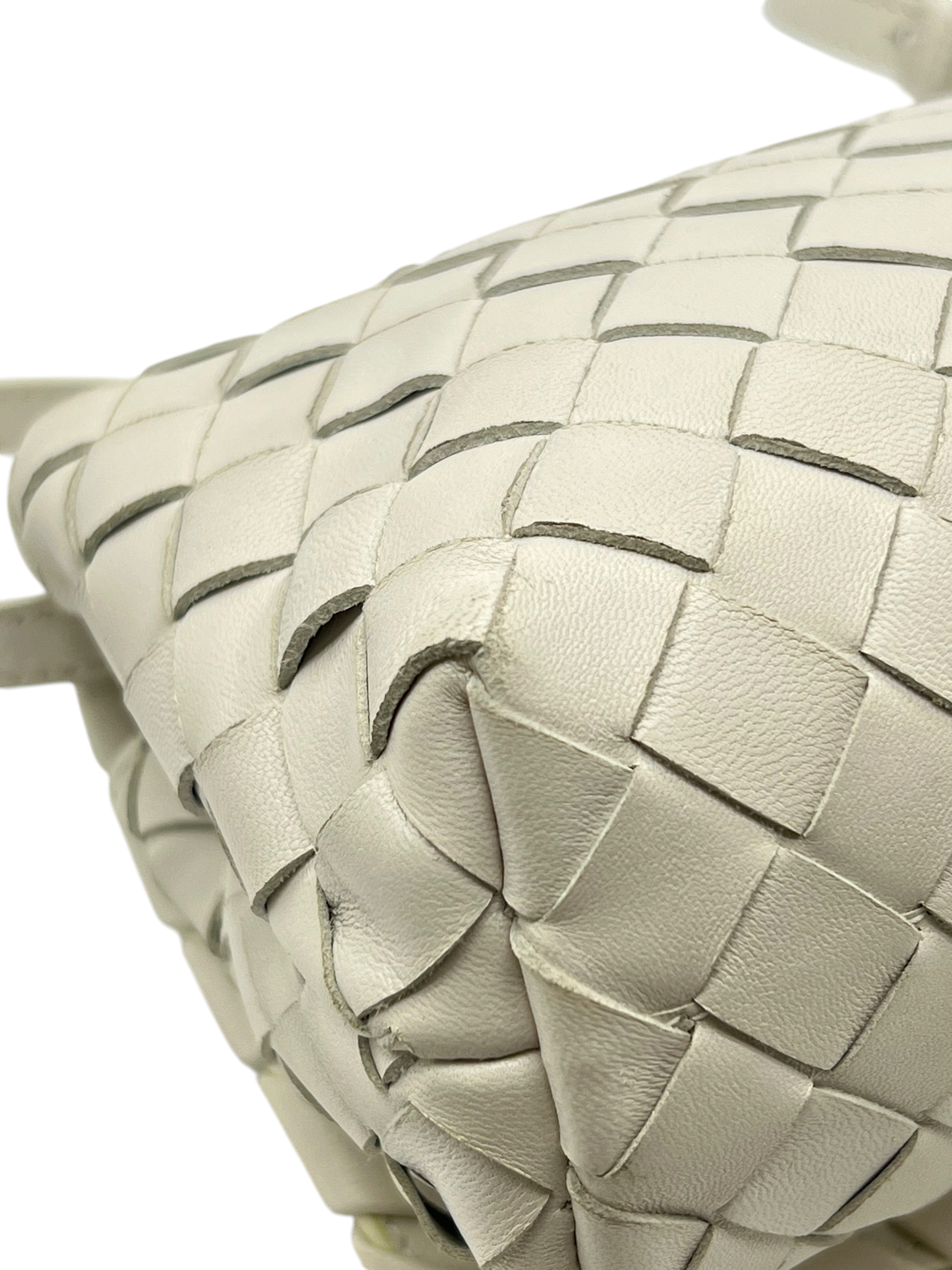 Pre-Owned BOTEFA VENETA Intrecciato Shoulder Bag / Product Code: 26052418