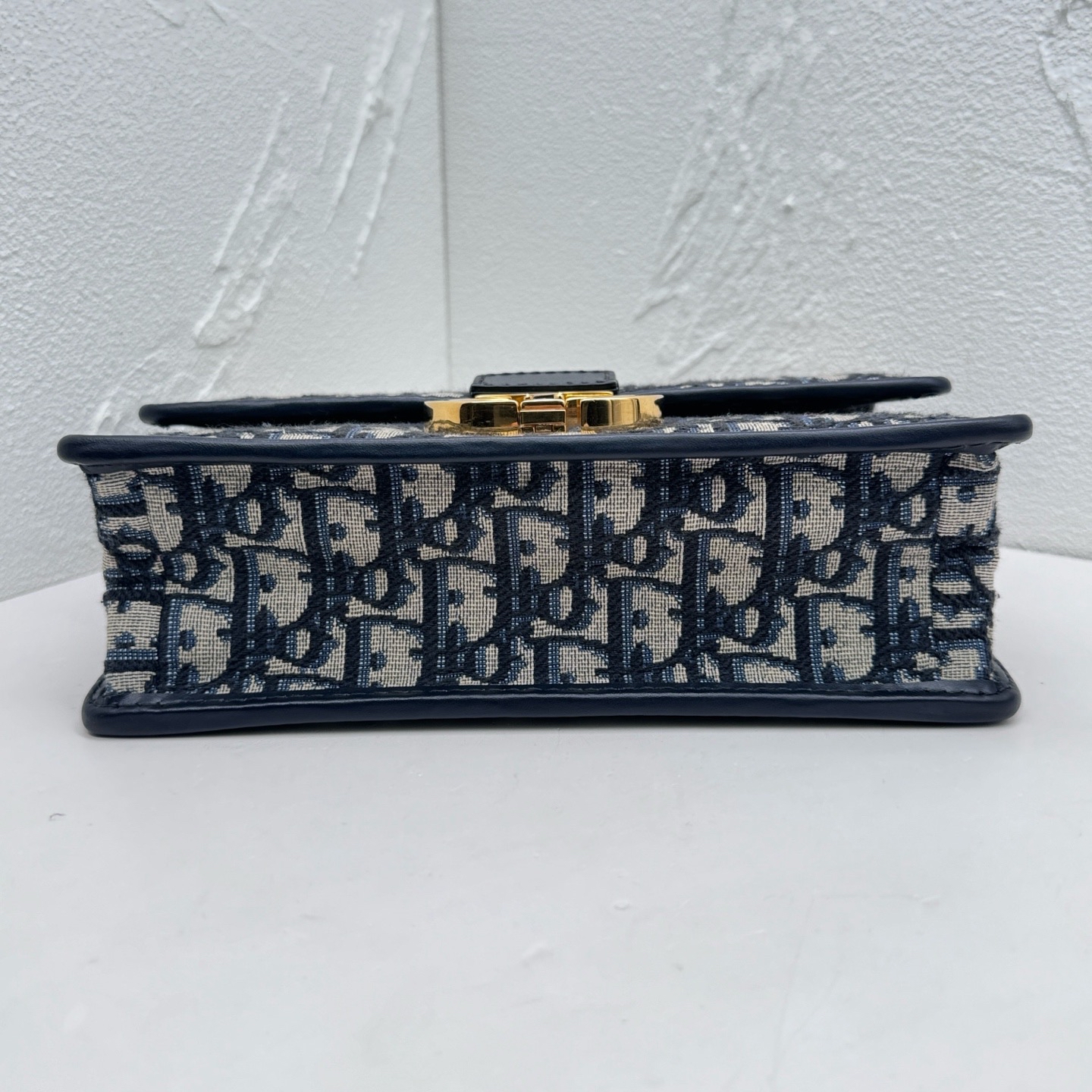 Pre-Owned DIOR 30 Montaigne / Product Code: 26041922