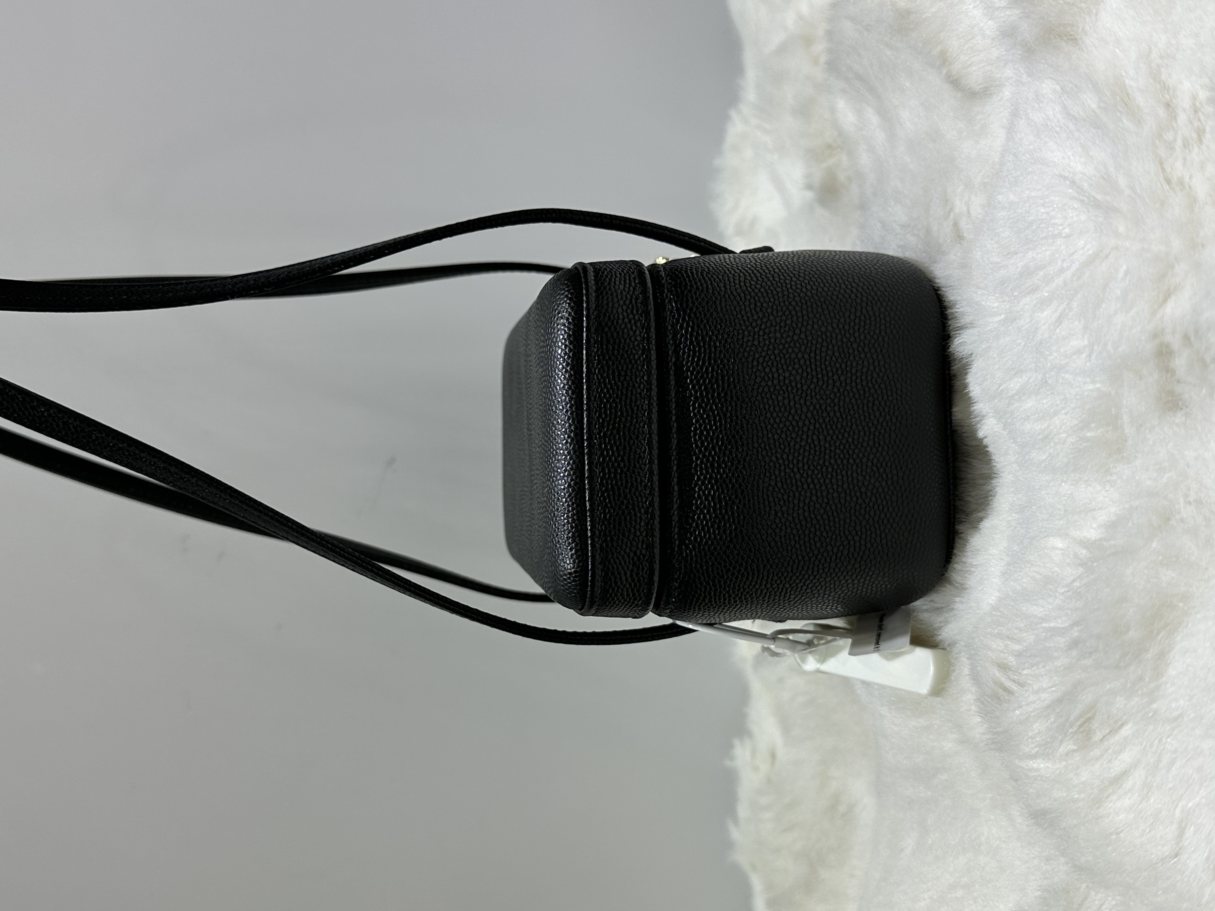 直播貨品 |  [1個-$100 2個-$300］H11