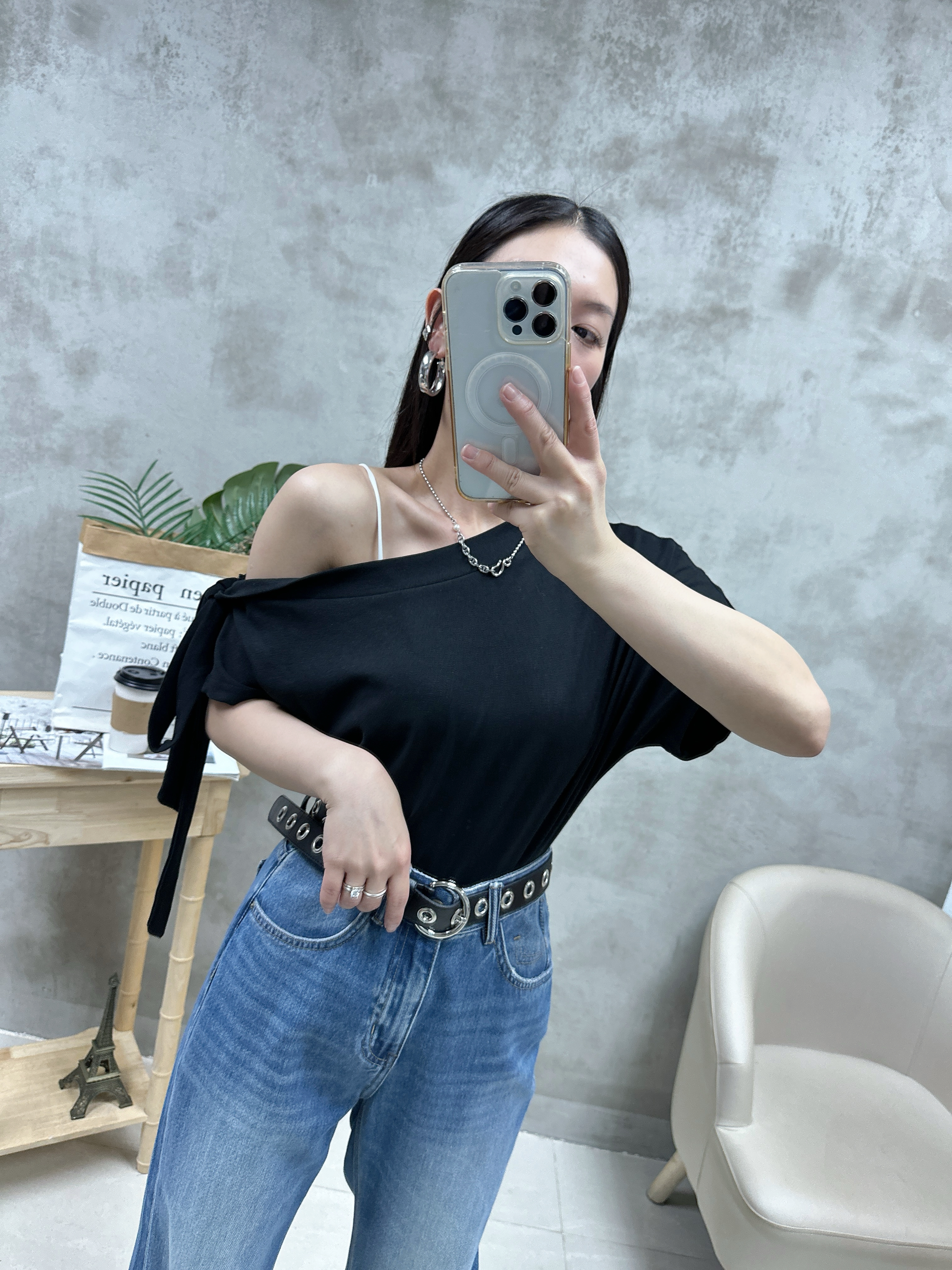 J09 單邊露腰打結Top