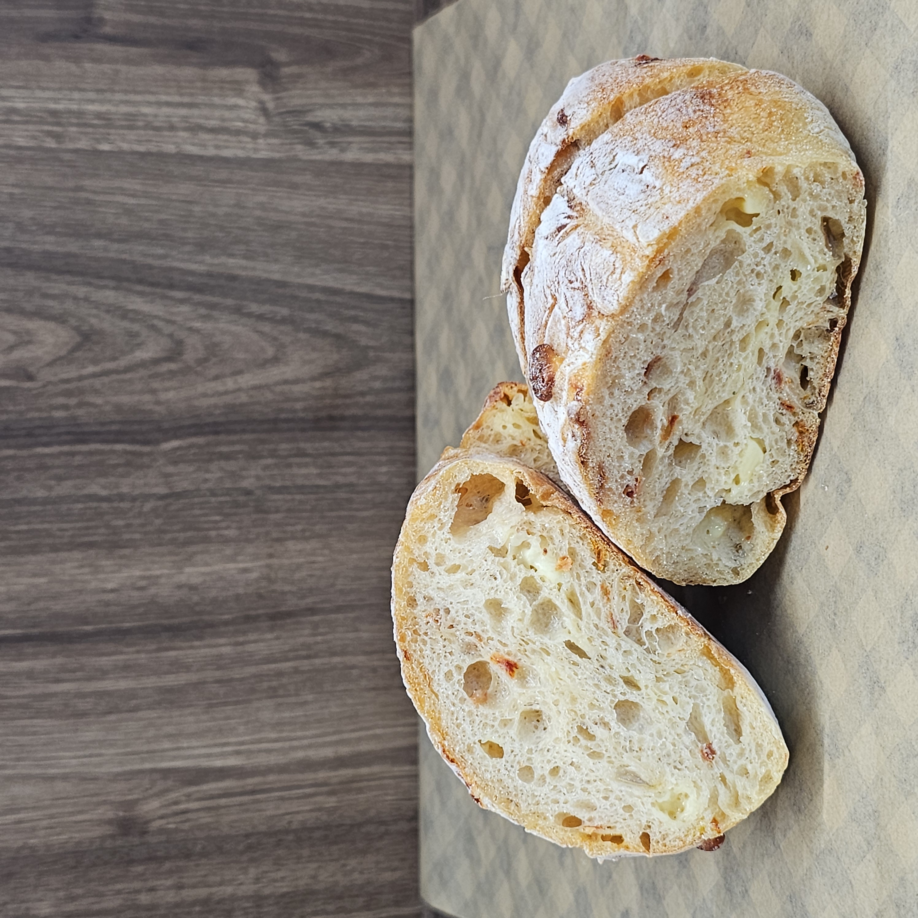 阿嫲｜蕃茄芝士 CIABATTA｜意式風情 輕食首選