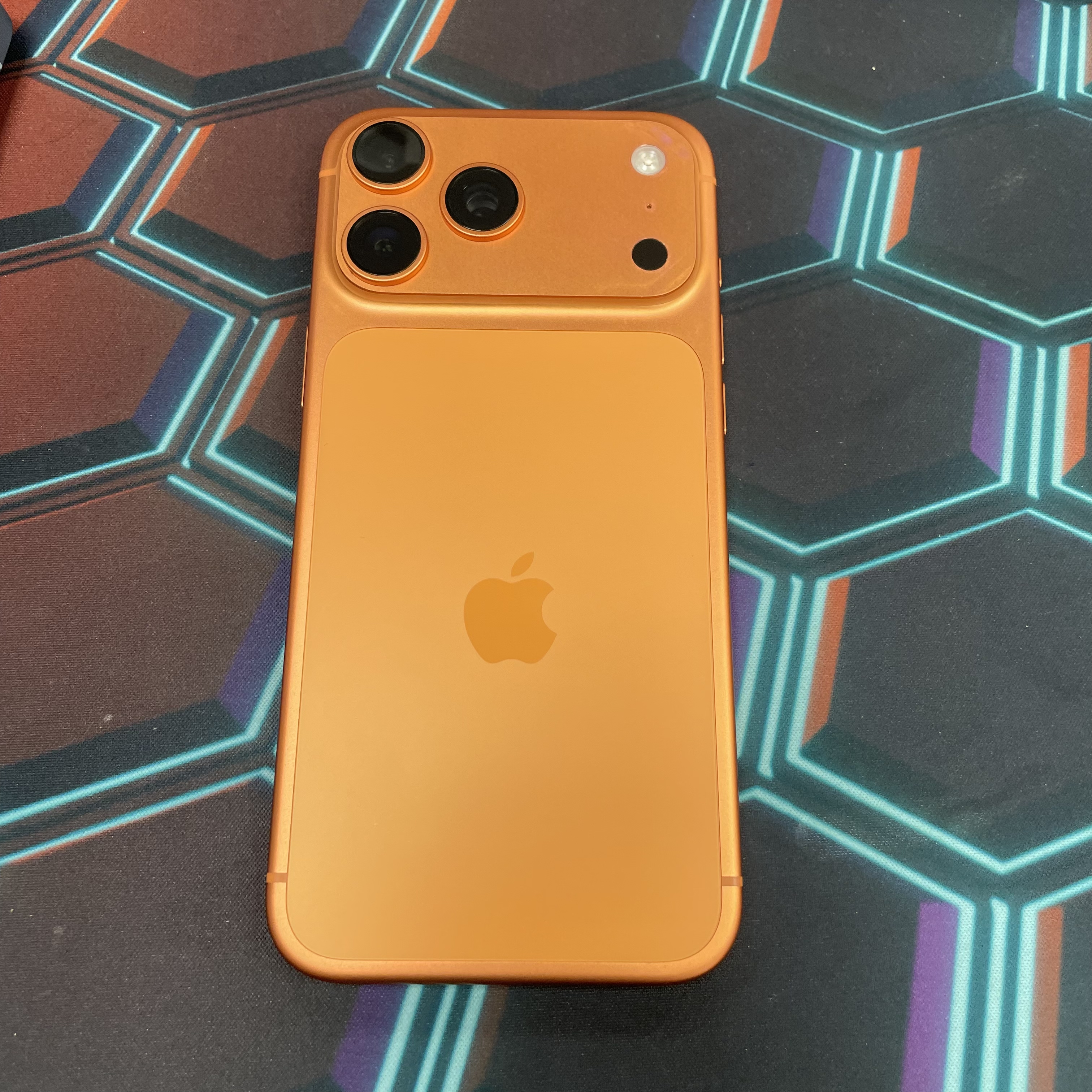 *7701 17 Pro max 勁靚機 512GB 電92 橙色 orange