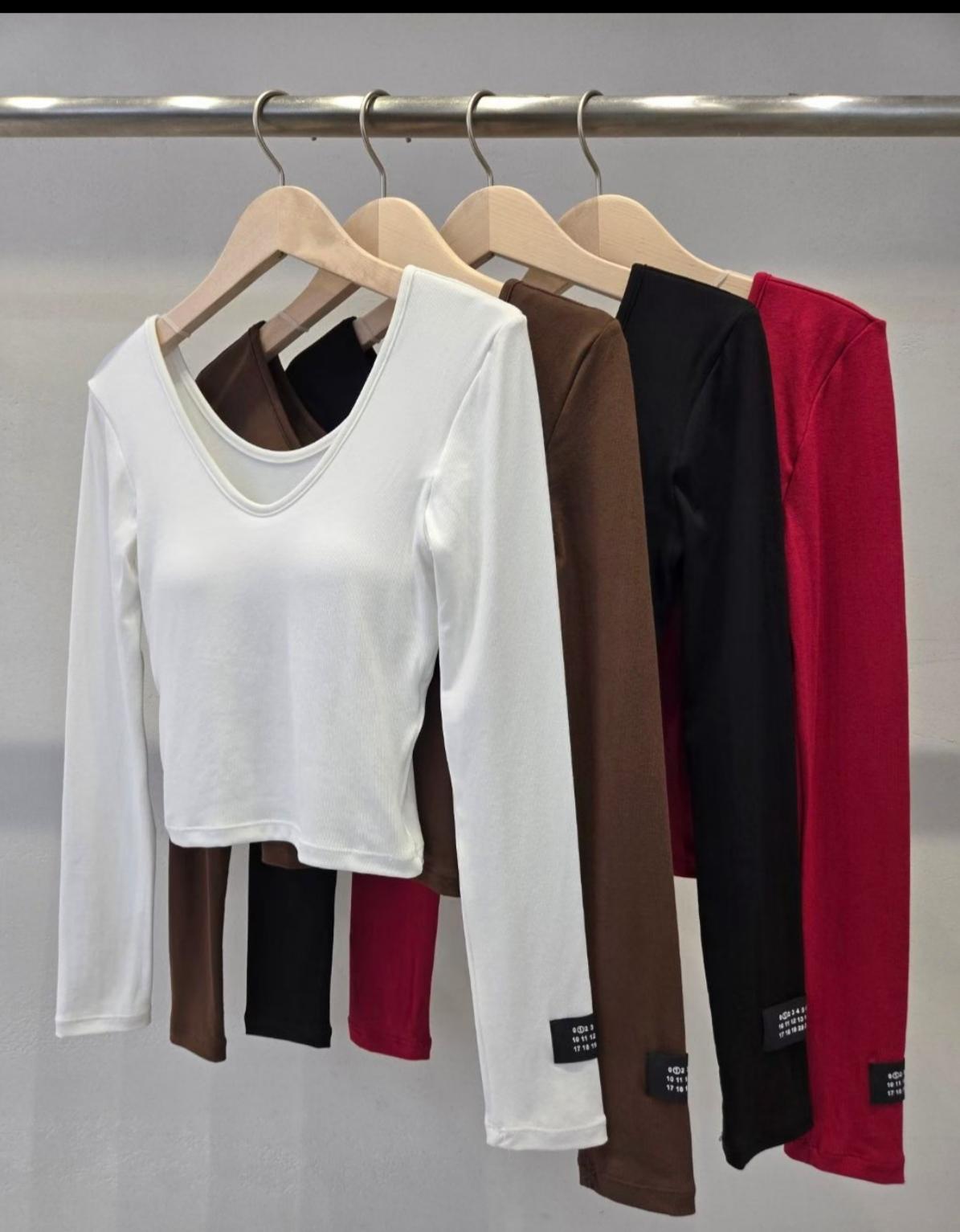 韓 國🇰🇷Dreams v領長袖bra top （預購10-14天）