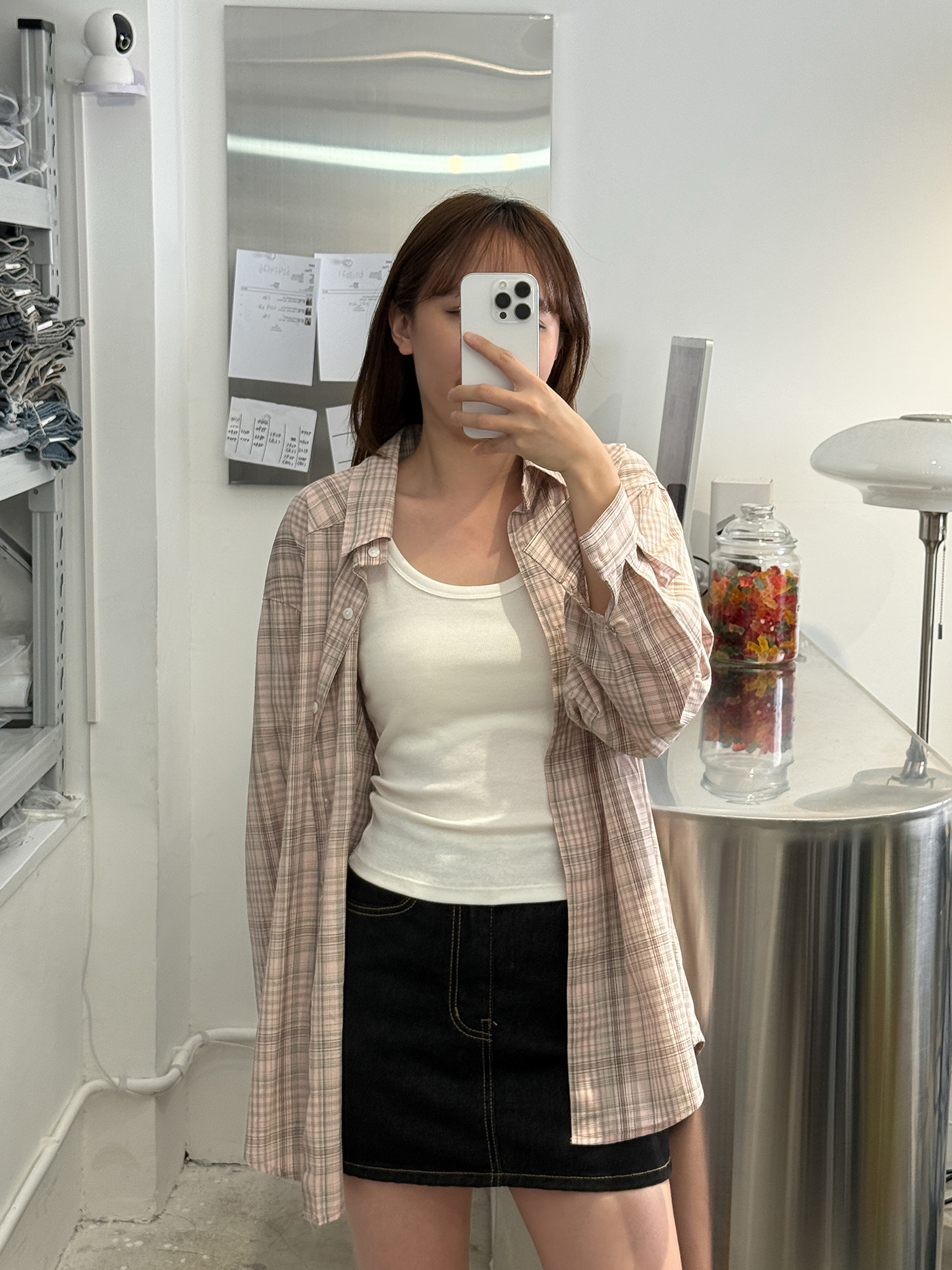 𝐋𝐨𝐨𝐬𝐞 𝐩𝐥𝐚𝐢𝐝 𝐛𝐮𝐭𝐭𝐨𝐧-𝐝𝐨𝐰𝐧 𝐬𝐡𝐢𝐫𝐭