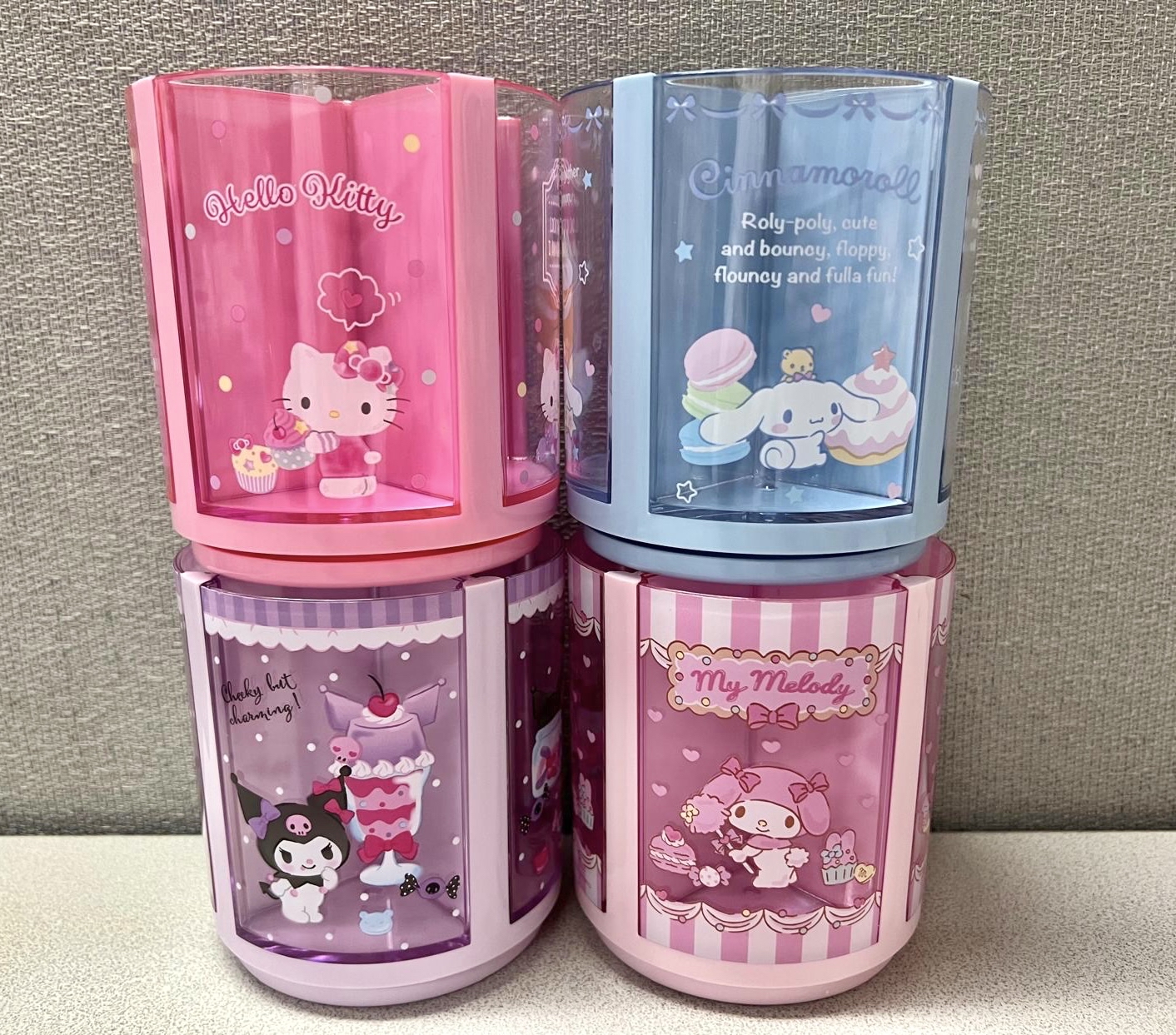 🎌日本直送🎌 Sanrio 卡通 4格旋轉筆筒