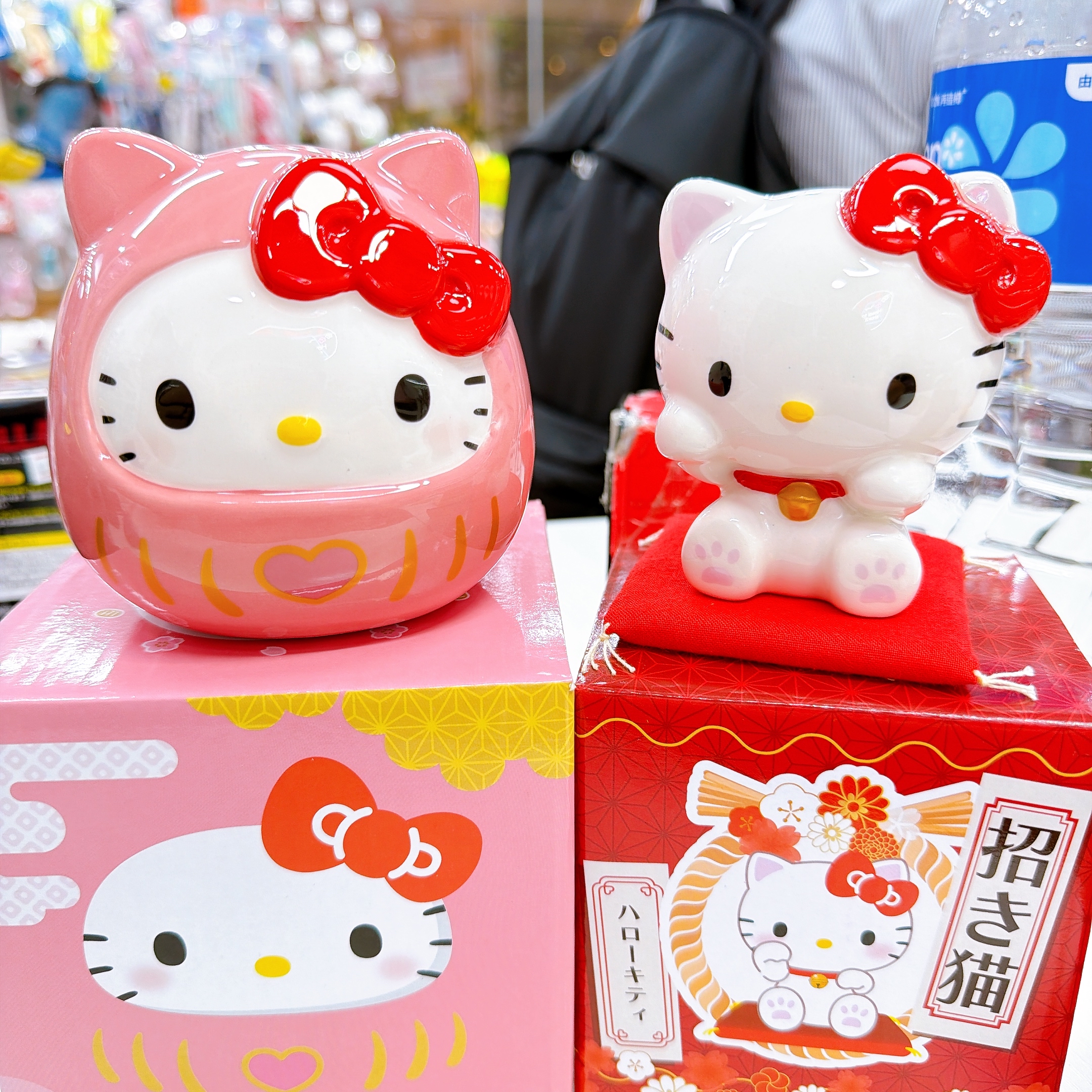 日本直送Hello Kitty陶瓷錢甖招財貓擺設