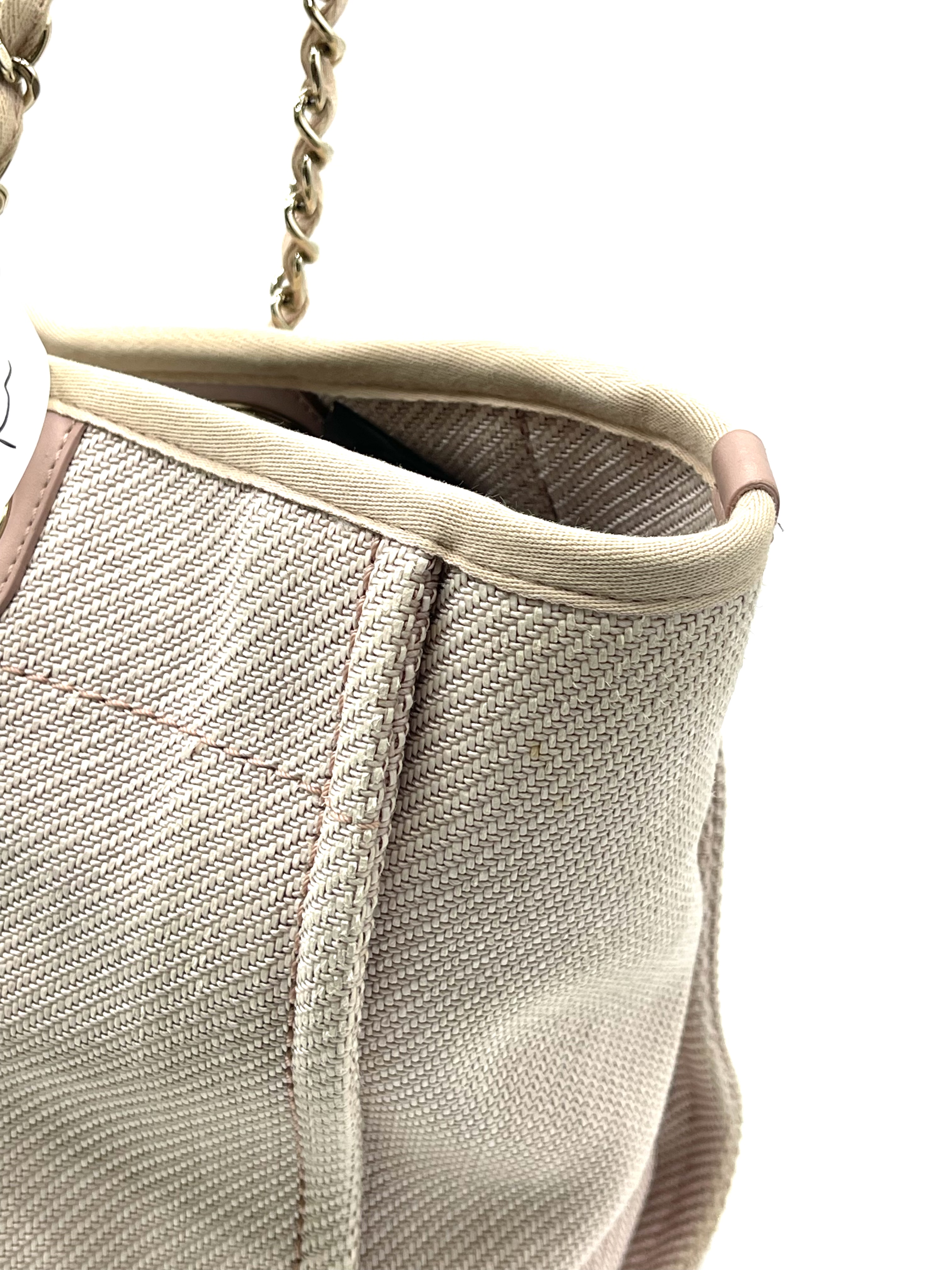 Pre-owned Chanel Deauville Tote / Product Code: 26040306