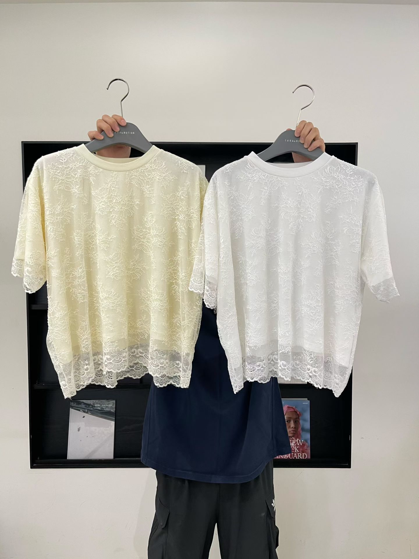 Tara by motion 波浪腳Lace Top