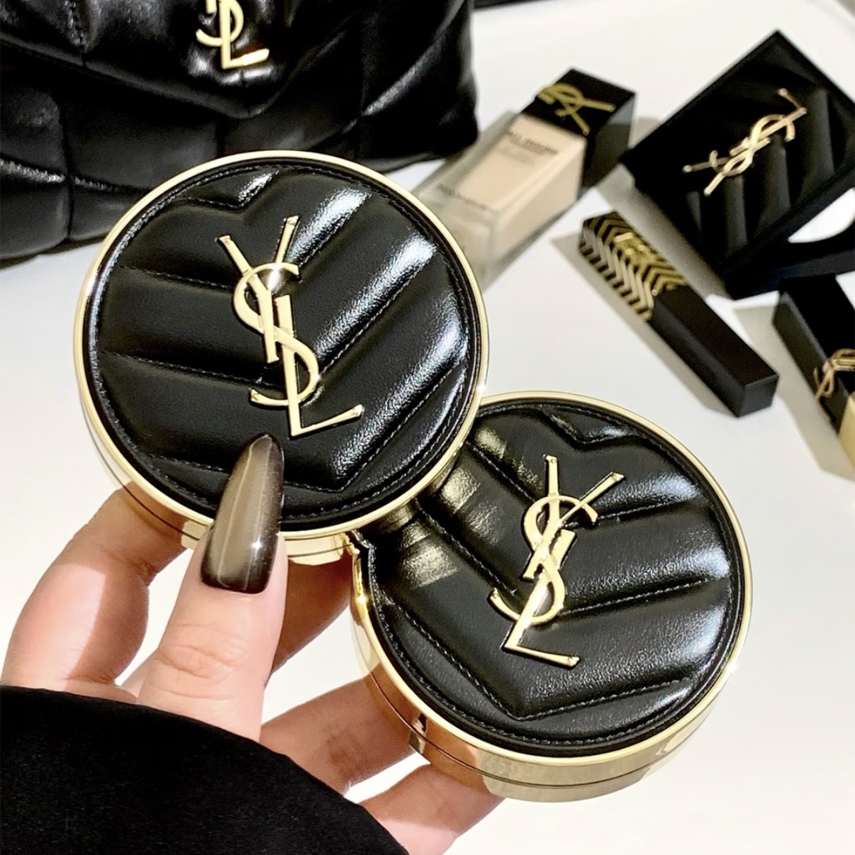Yves Saint Laurent YSL 升級版輕透皮革羽毛氣墊粉底SPF23/PA++ 14g 新版