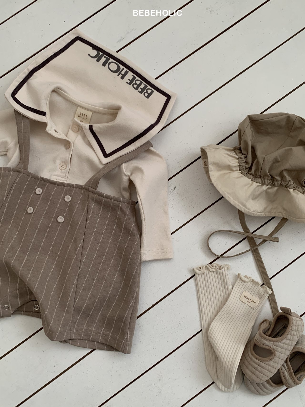 🌸預訂 韓國直送🌸🇰🇷BEBEHOLIC三色縫線條紋吊帶連身褲