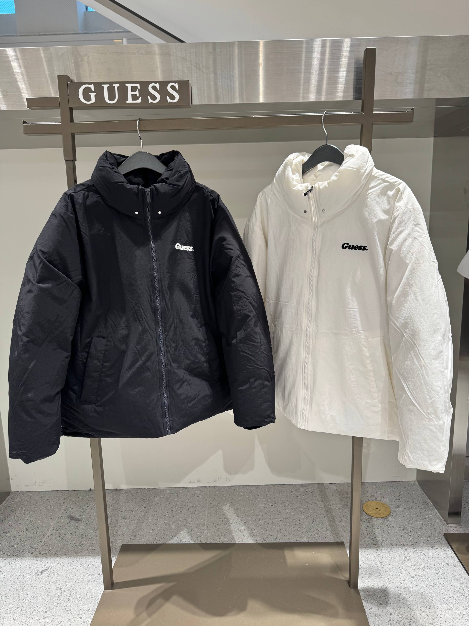 🇰🇷Guess 速干鸭绒羽绒服✨