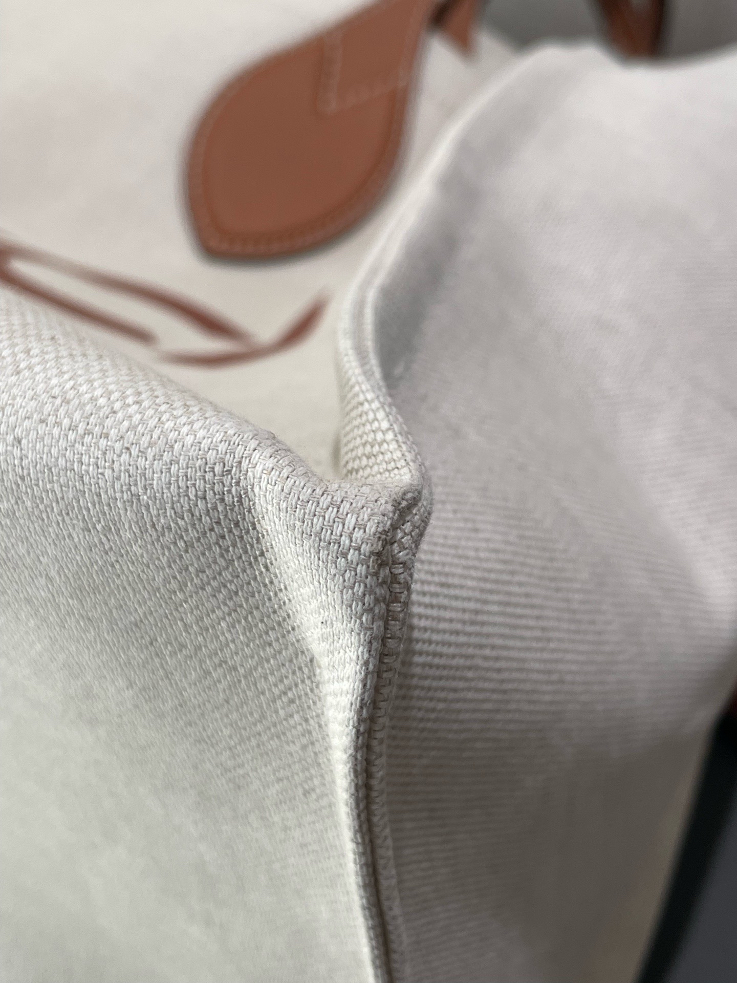 ［預訂貨品］GUCCI米白色帆布雙面tote bag