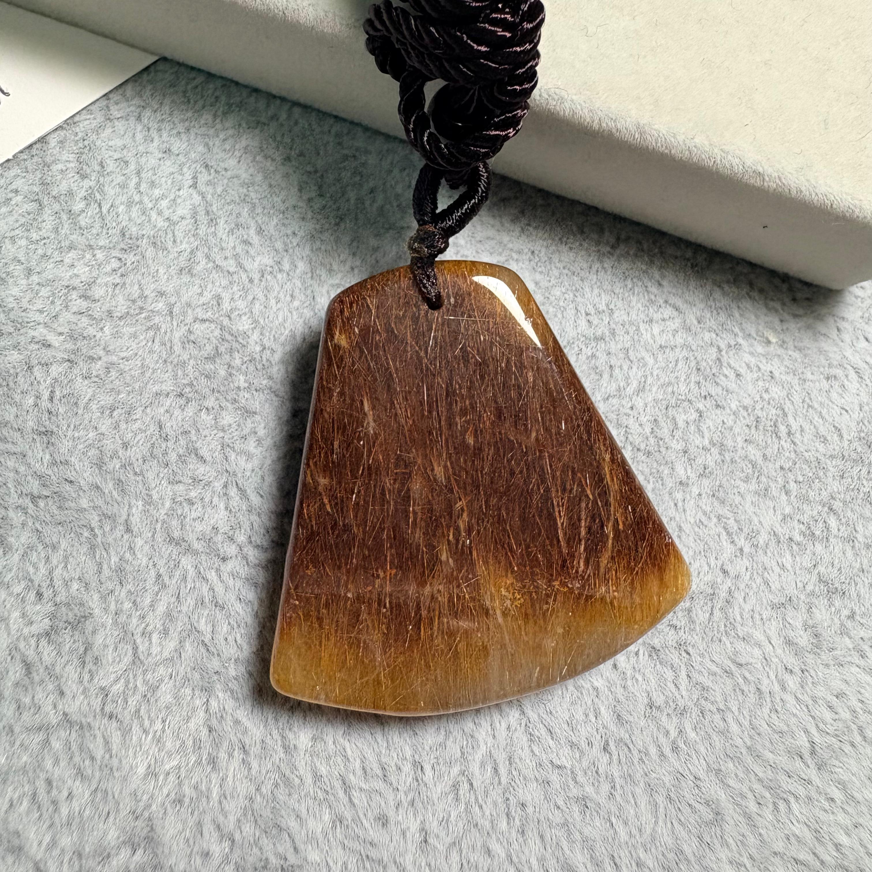 銅髮晶扇形吊墜 重約：17.3克（附送證書）No. 19-322