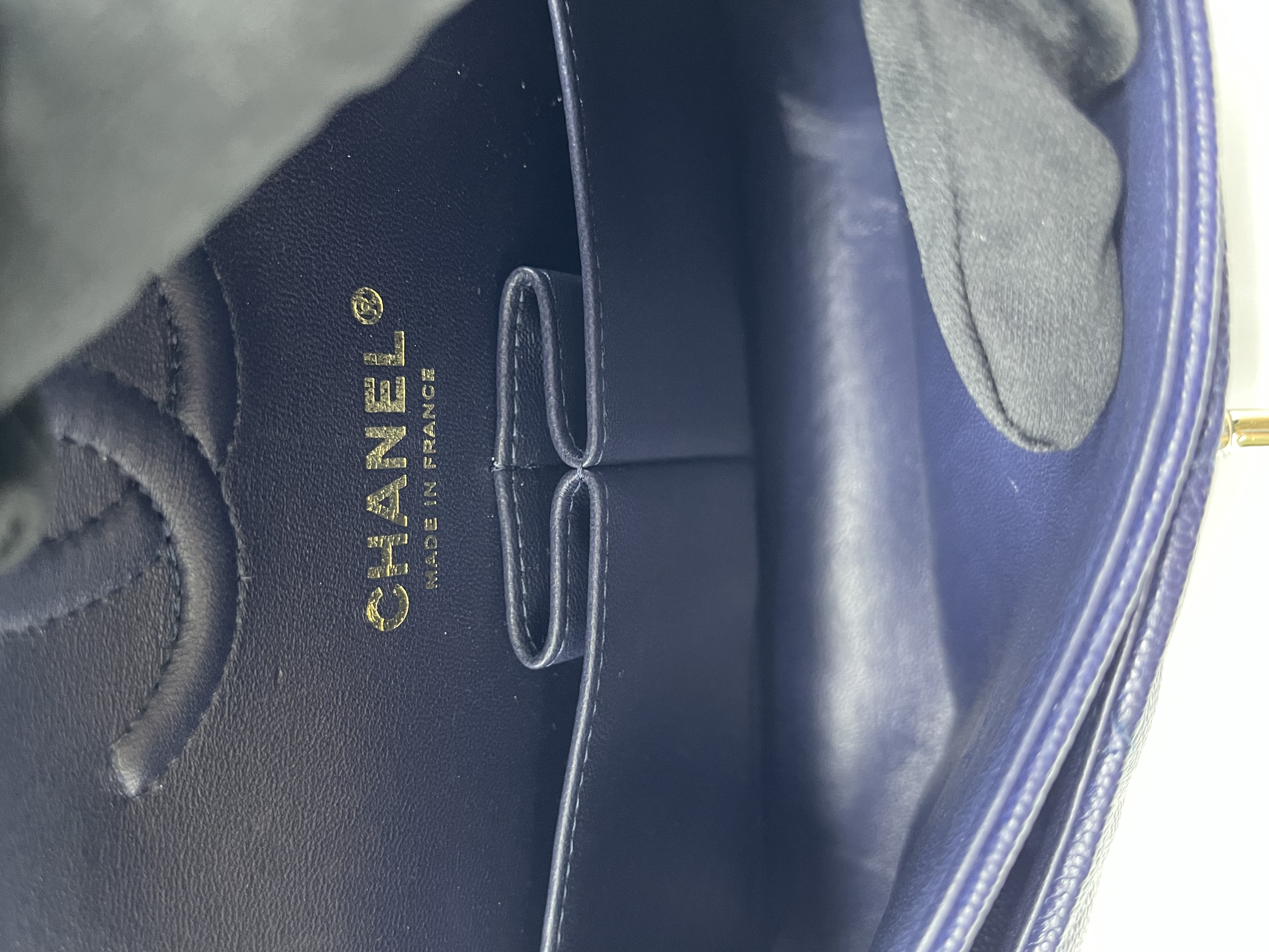 Pre-owned Chanel Small Caviar Classic Double Flap Bag / Product Code: 26032708