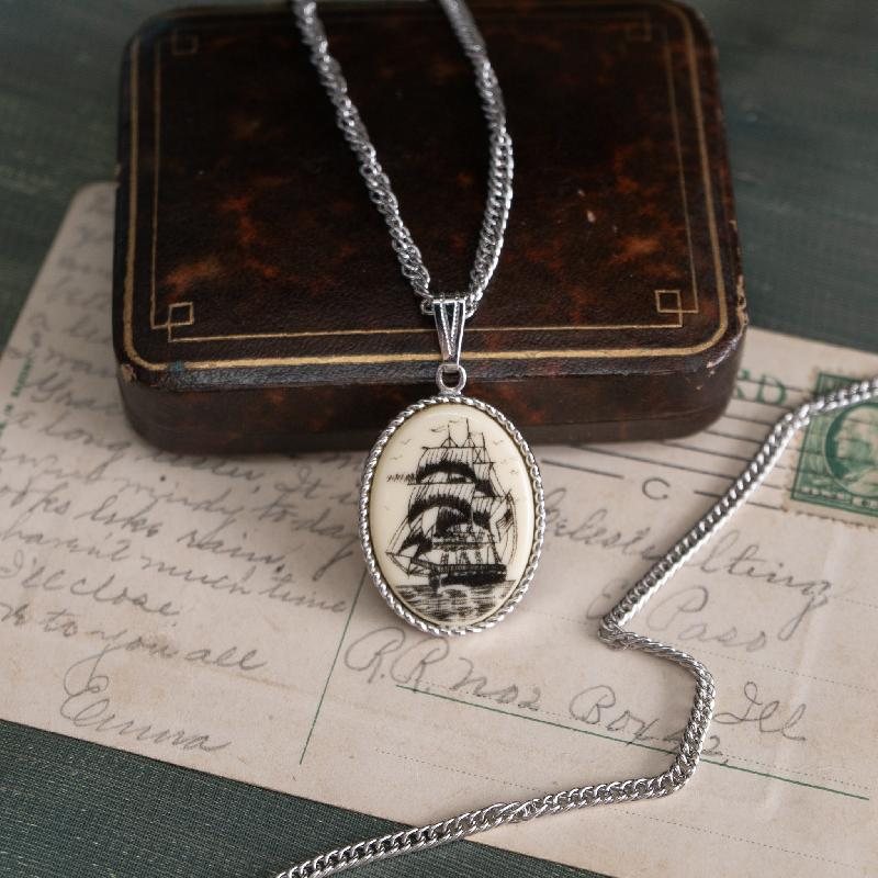 Vintage Sarah Coventry 1975 “Legends” Sailing Boat Pendant Necklace with two chains & Stud Earrings Set in Original Box(MW202)