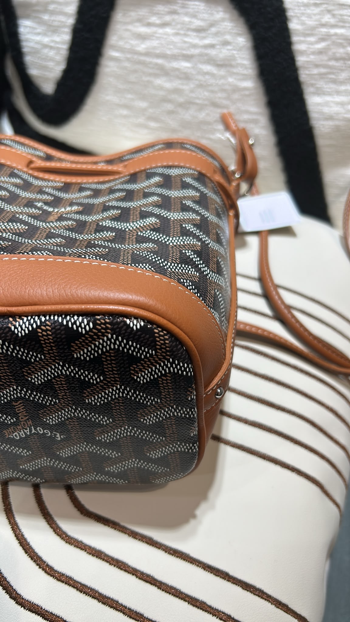 Goyard mini flot bucket bag 100%Authentic,全新未使用品  ✅收據✅dust bag✅tap
