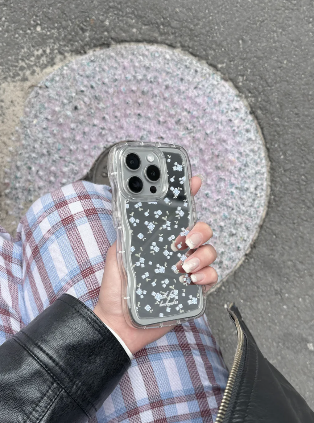 【FlowerBox VOL.43】波浪邊框鏡面 iPhone Case