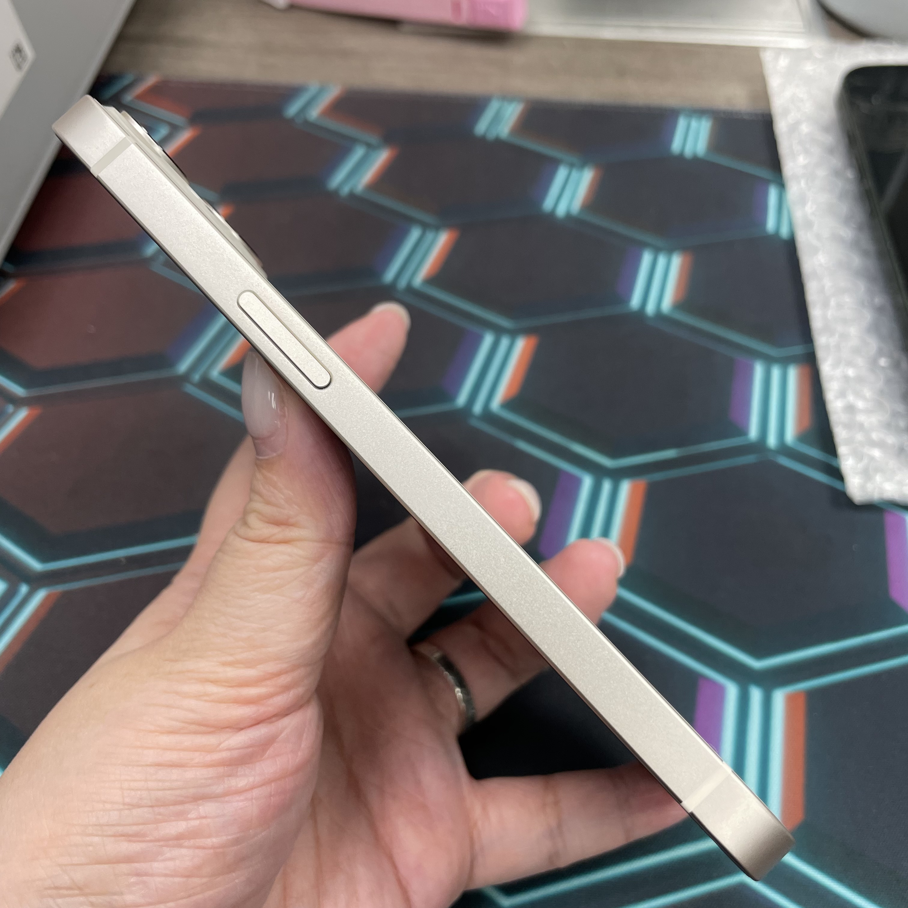 *6664 13 完美機 256GB 電90 白色 white