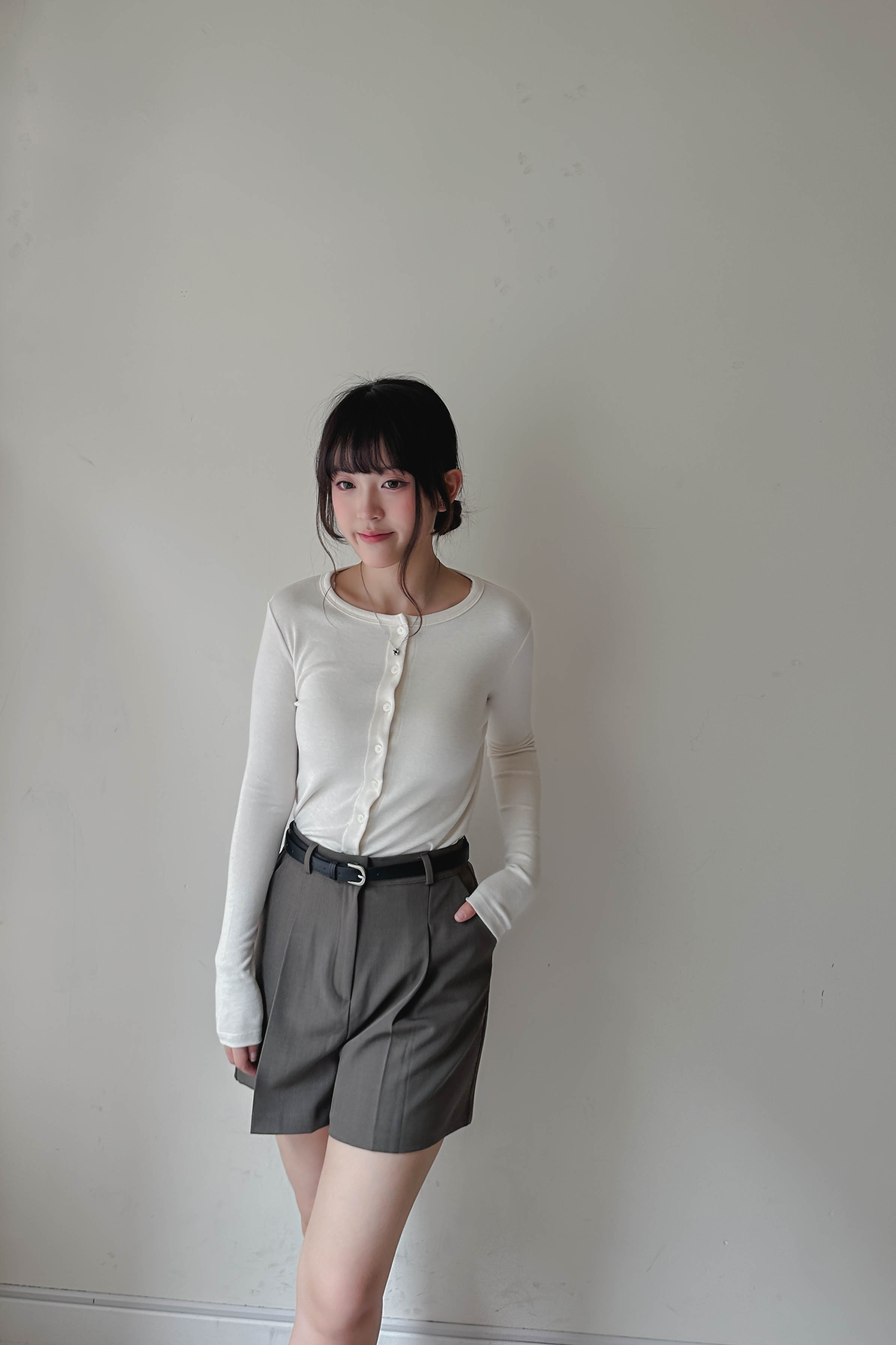 極修身親膚微短Cardigan (三色入)