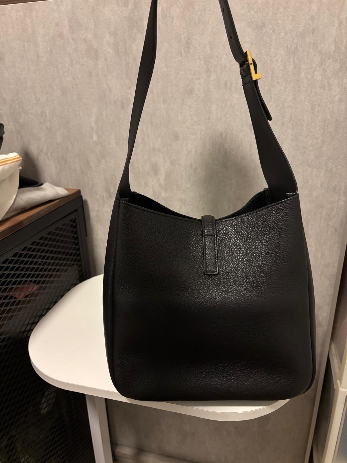 SAINT LAURENT YSL Le 5 à 7 Supple Small hobo bag Black Calfskin 100%Authentic, 98%New ✅Dust bag