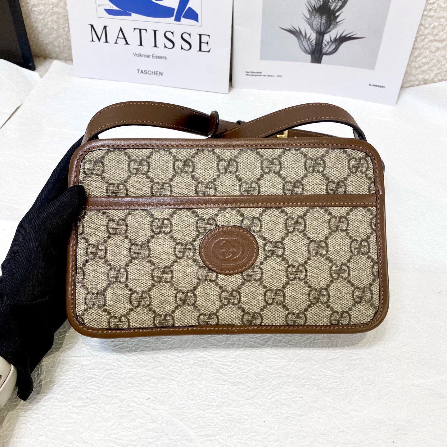 【預訂貨品】GUCCI復古老花相機包