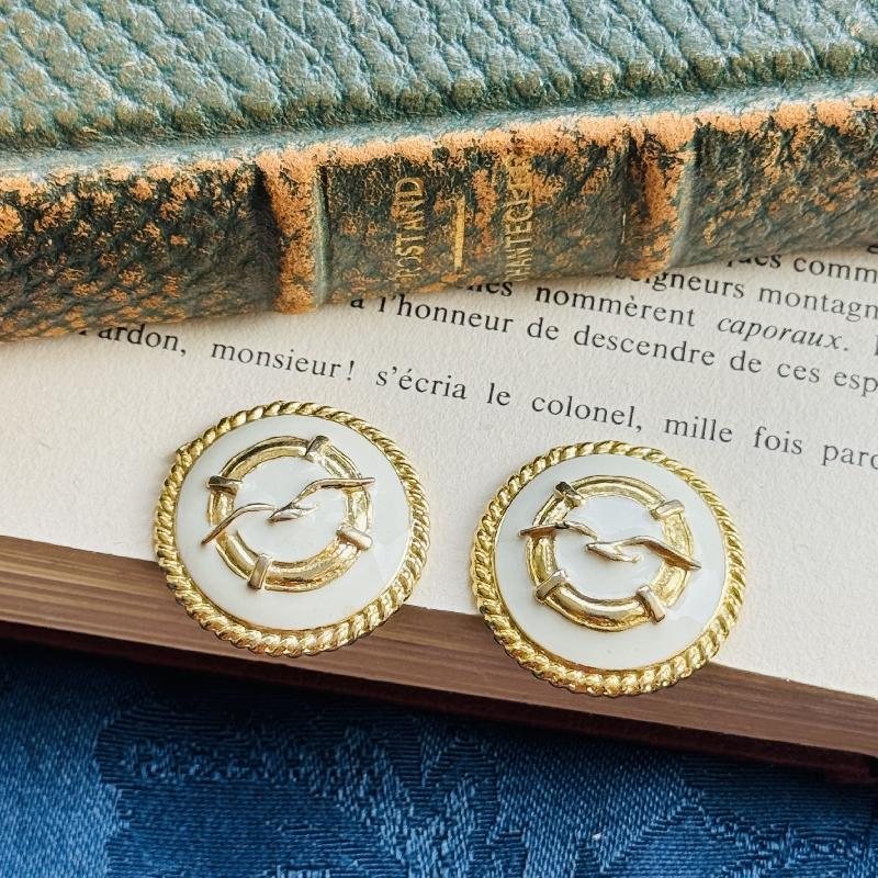 Sail into Style: Vintage '80s Nautical Rhinestone Clips Earrings (MT1960-18)