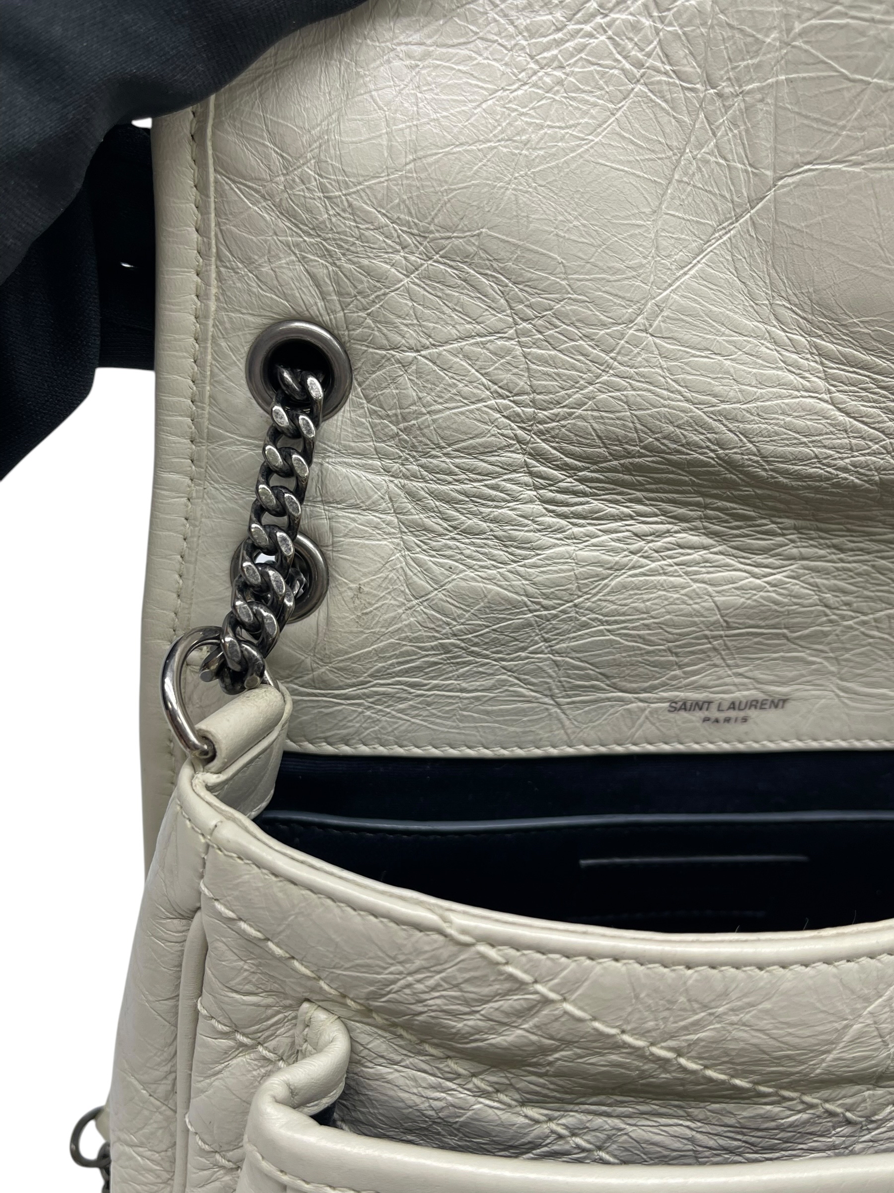 Pre-owned YSL NIKI WHITE / Product Code: 071404