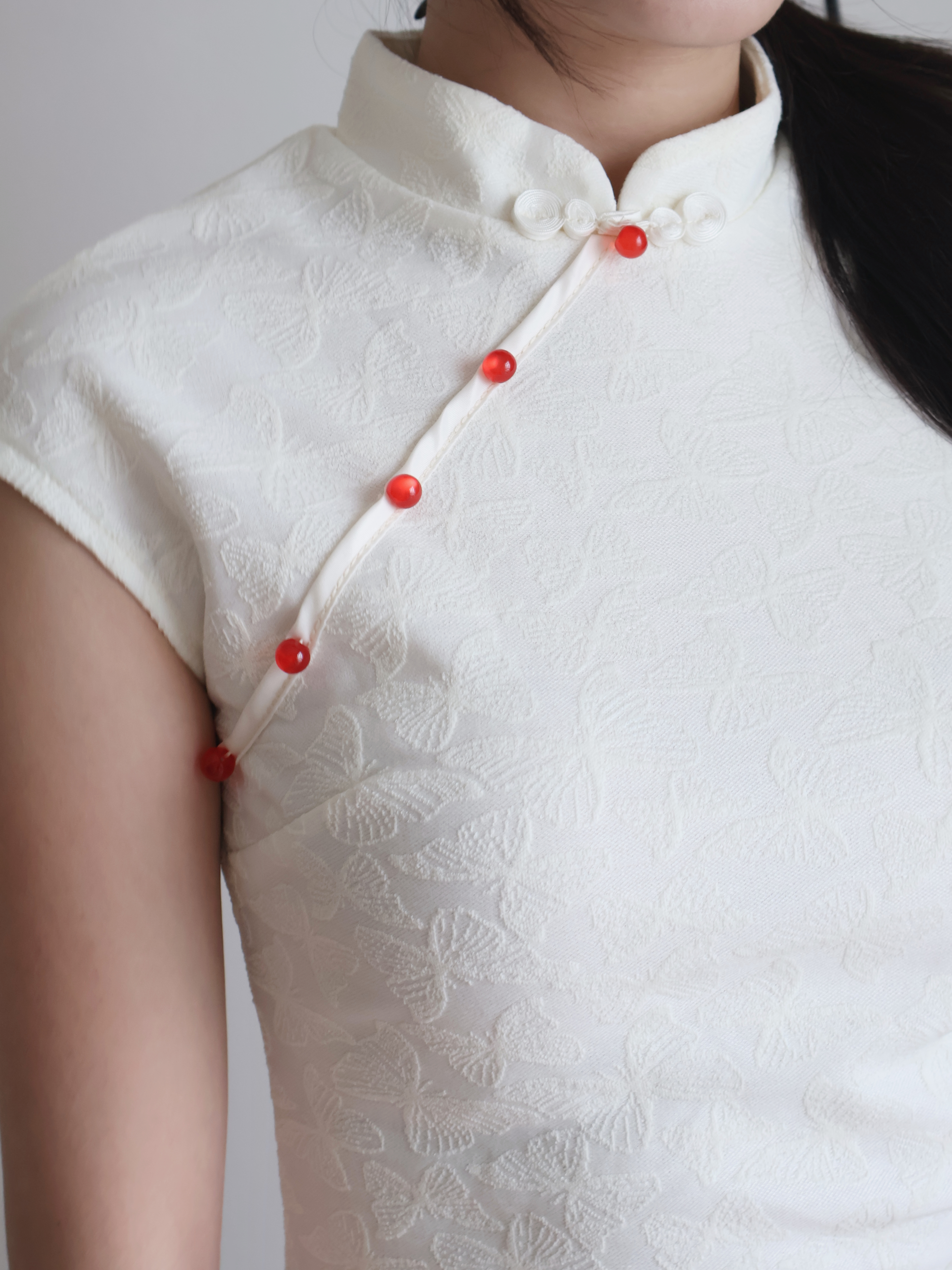 Jade Side-Slit Cheongsam | Cream