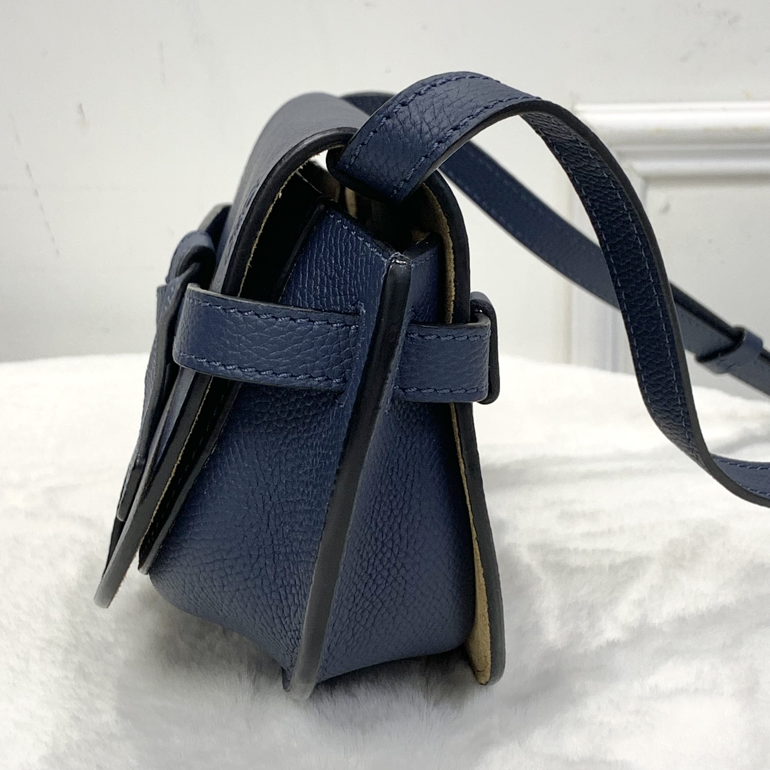 💙Loewe荔枝紋深海藍Mini Gate